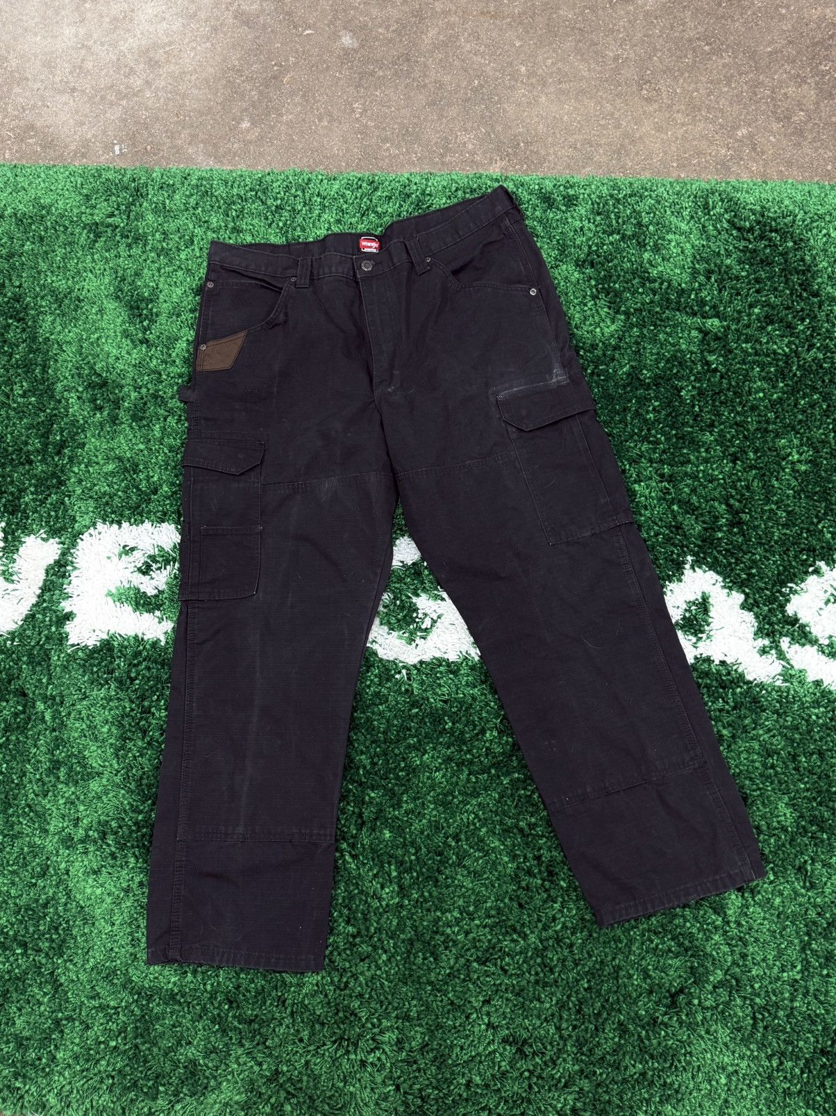 Wrangler Wrangler Black Ripstop Cargo Pants Sz. 38 x 30 Pocket Size US 38 / EU 54 - 1 Thumbnail