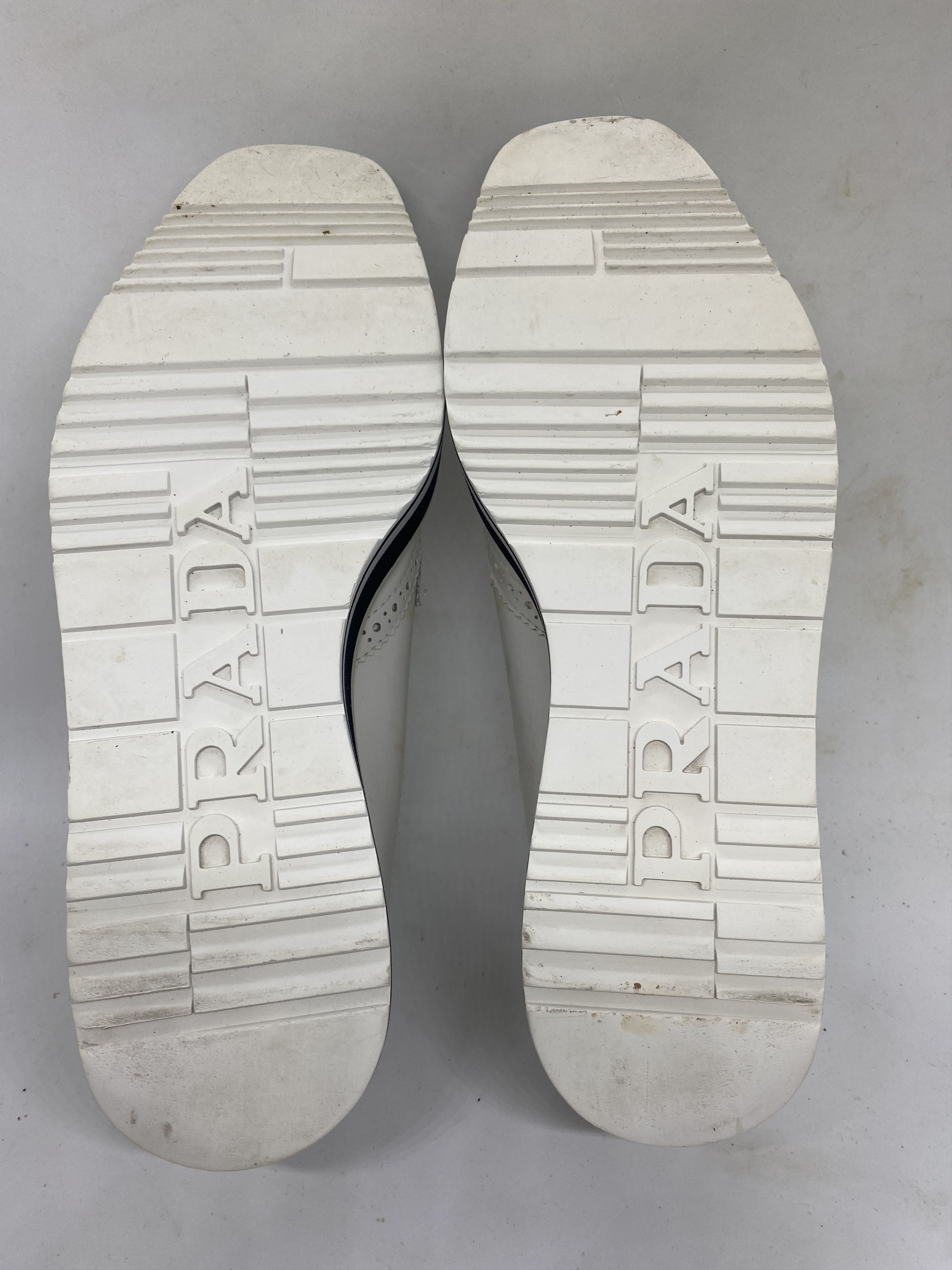 Prada Vintage prada white size 39 Size US 9 / EU 42 - 7 Thumbnail