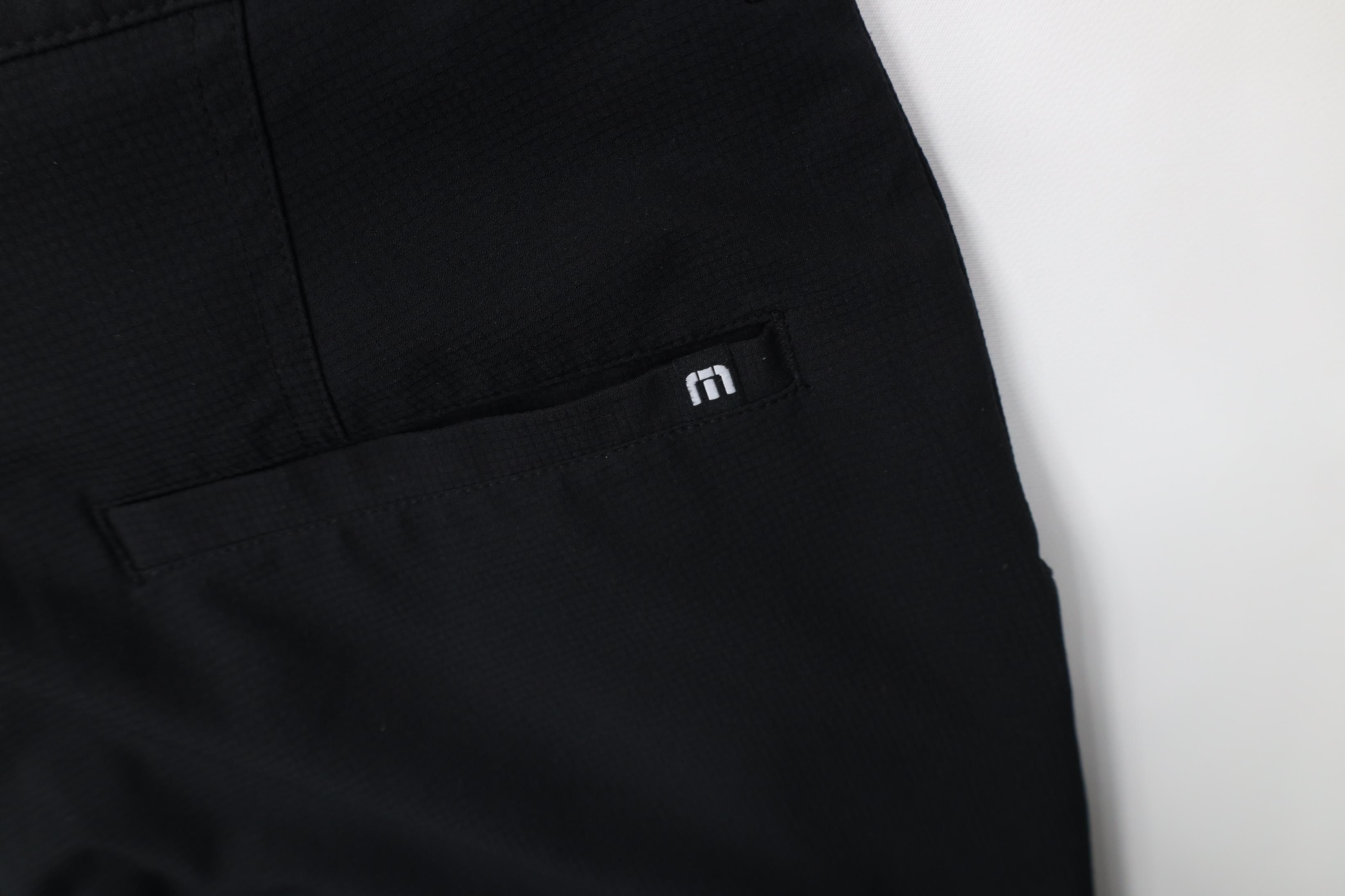 TravisMathew Travis Mathew Tech Knit Stretch Skinny Leg Golf Pants Size US 30 / EU 46 - 12 Thumbnail