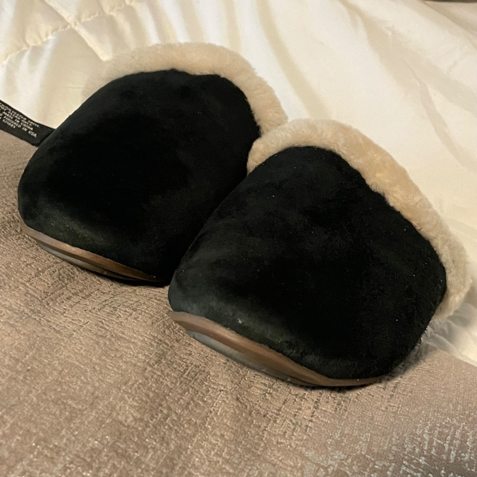 Olukai Olukai Womens Loma Hulu Shearling-Lined Leather Soles Slippe Size US 7 / IT 37 - 6 Thumbnail