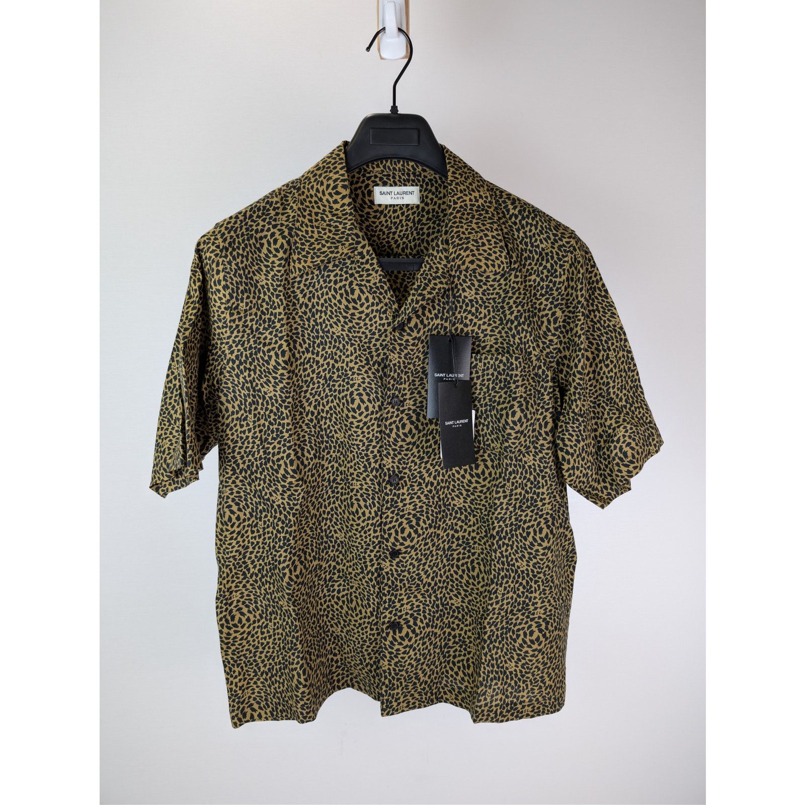 Saint Laurent Paris o1rshd1 Leopard Print Hawaiian Short-Sleeve Shirt in Black Size US XL / EU 56 / 4 - 9 Thumbnail