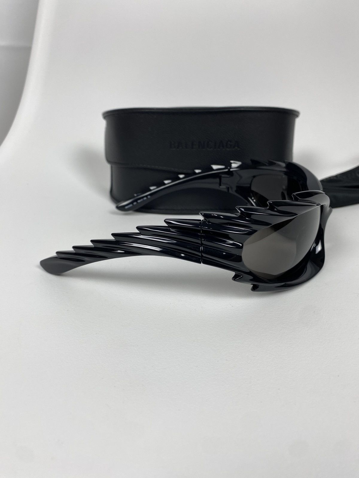 Balenciaga Balenciaga Spike Rectangle Sunglasses New BB0255S Size XL Size ONE SIZE - 5 Thumbnail