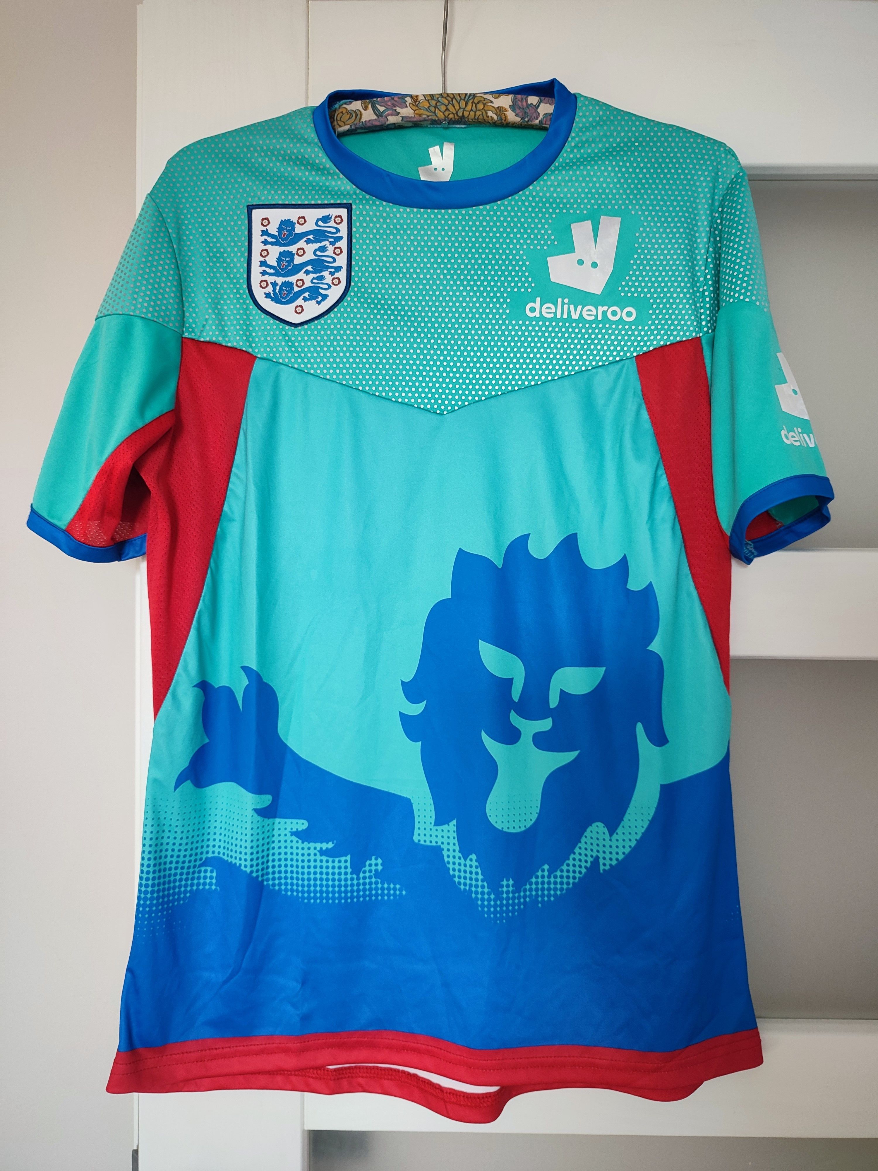 Vintage England Deliveroo Football Shirt Soccer Jersey Size M Size US M / EU 48-50 / 2 - 1 Thumbnail