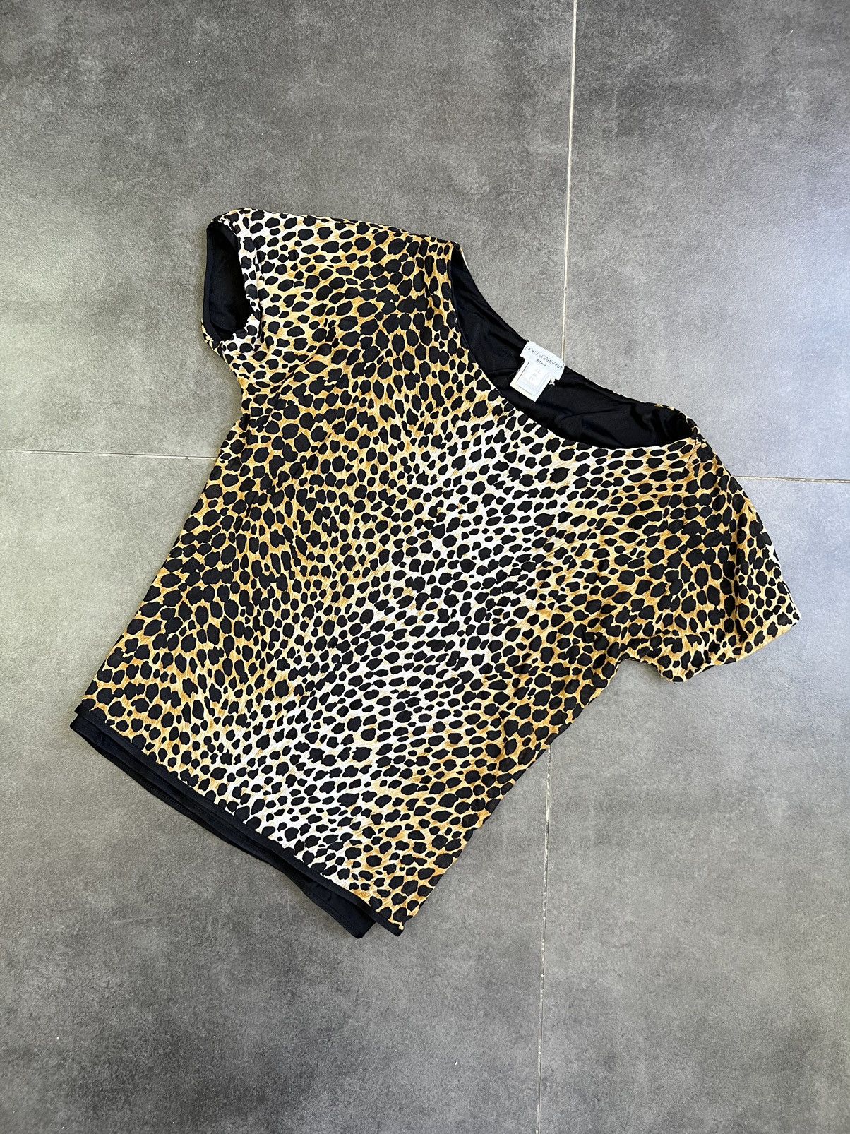 Dolce & Gabbana × Vintage Dolce Gabbana mare leopard animalistic print tee Size S / US 4 / IT 40 - 1 Thumbnail