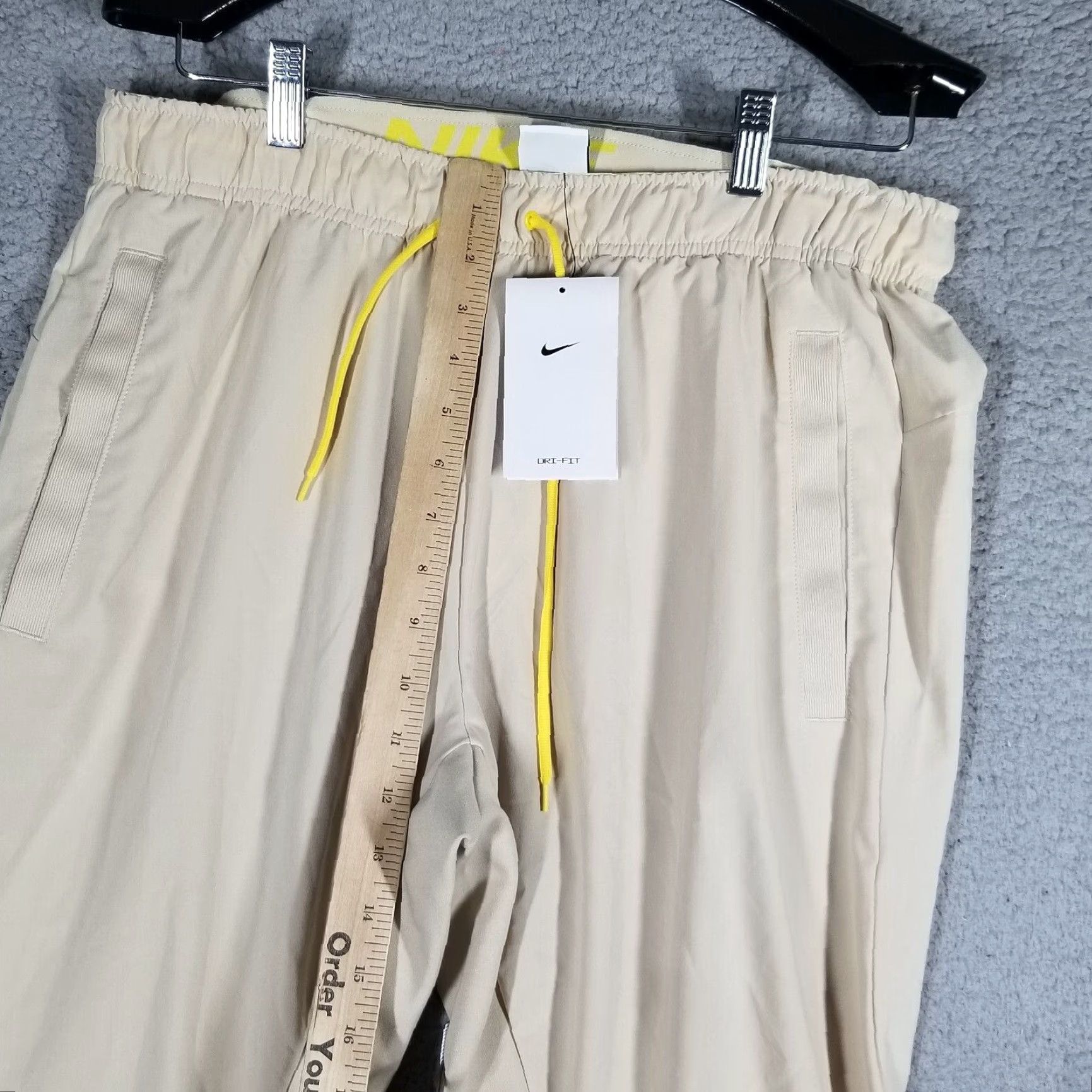 Nike Nike Jogger Pants Mens L Beige Tapered Dri-Fit Training NSW - Athletic, Sport, Activewear Size US 33 - 6 Thumbnail