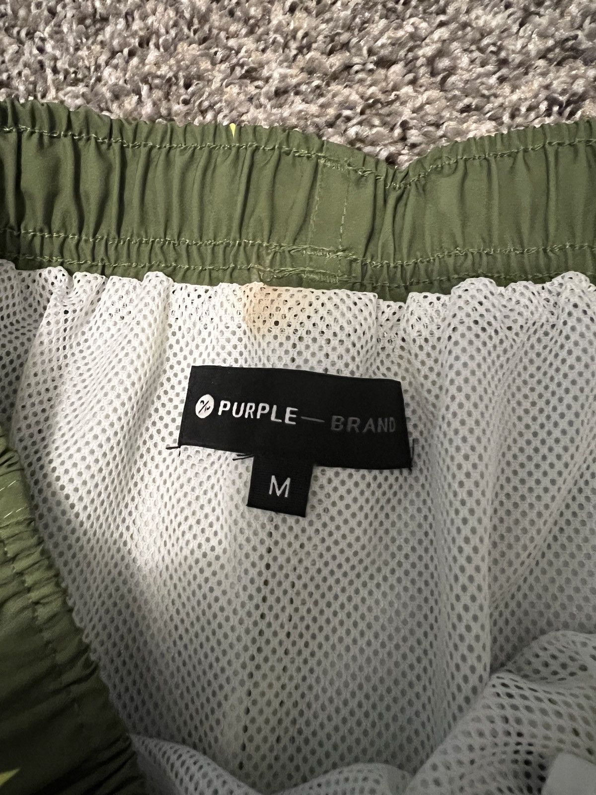 Purple Brand Purple brand green swim shorts Size US 30 / EU 46 - 2 Thumbnail