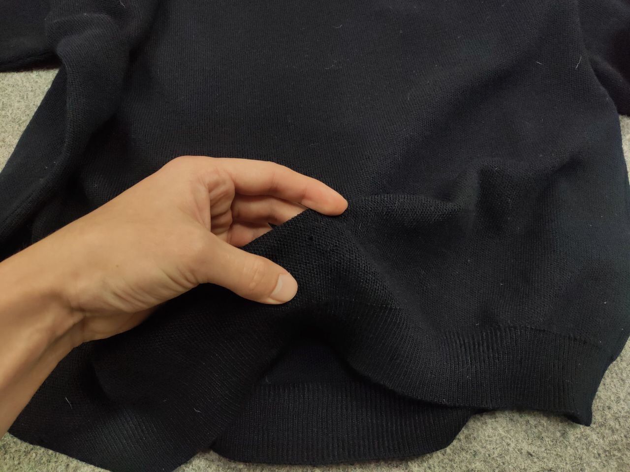 Lacoste Vintage 90's Lacoste Navy Blue Wool Crew Chek Sweater Size US XL / EU 56 / 4 - 16 Thumbnail