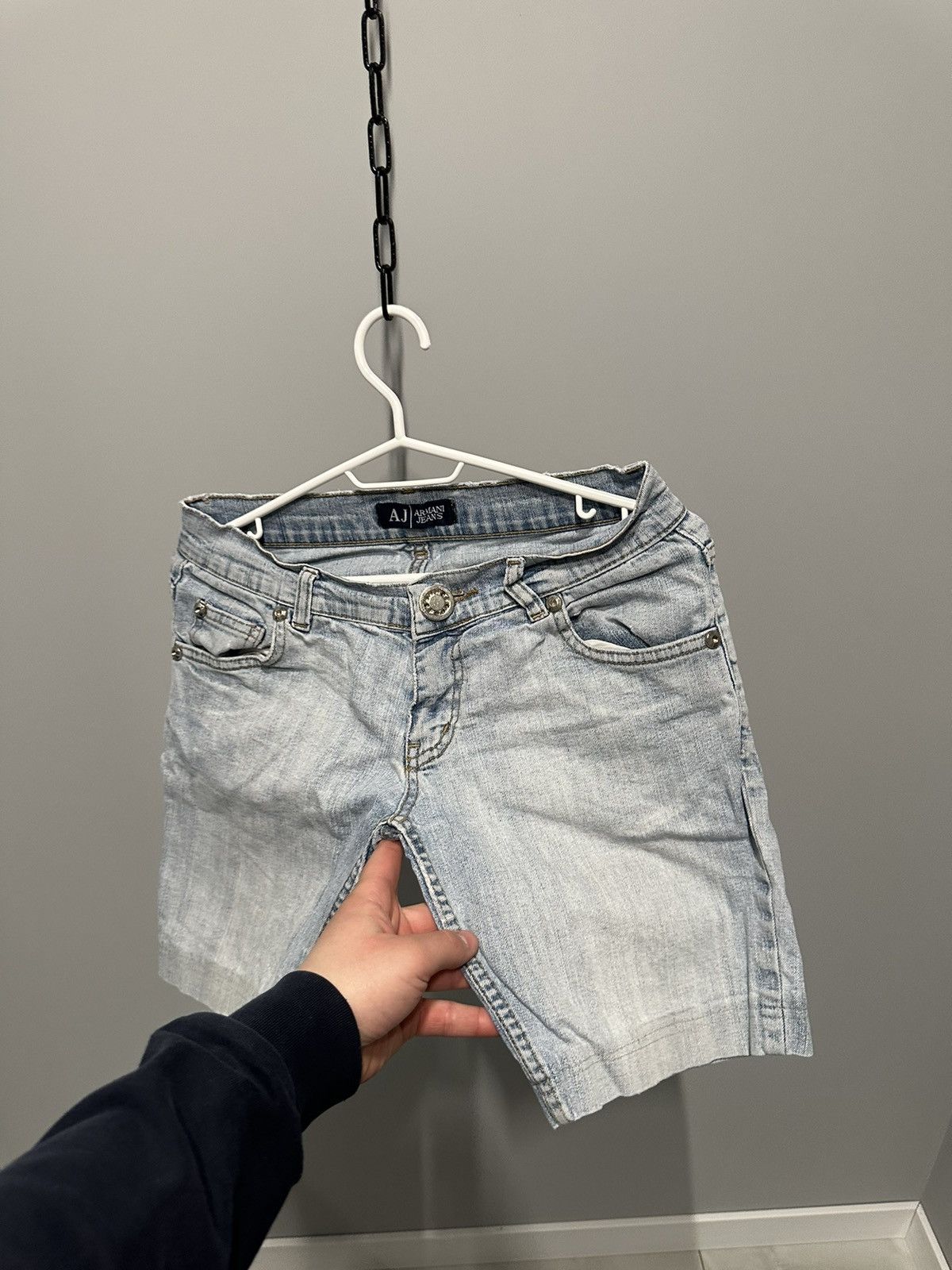 Armani Vintage Armani Big Logo Denim Shorts 2000s Style Y2K Size 26" / US 2 / IT 38 - 11 Thumbnail