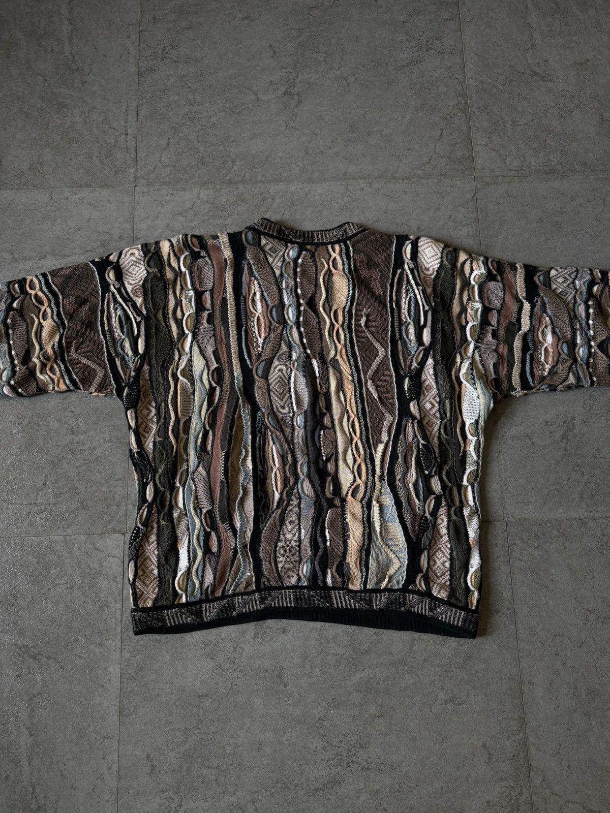 Coogi × Vintage Rare Coogi Crewneck sz M Size US M / EU 48-50 / 2 - 8 Thumbnail
