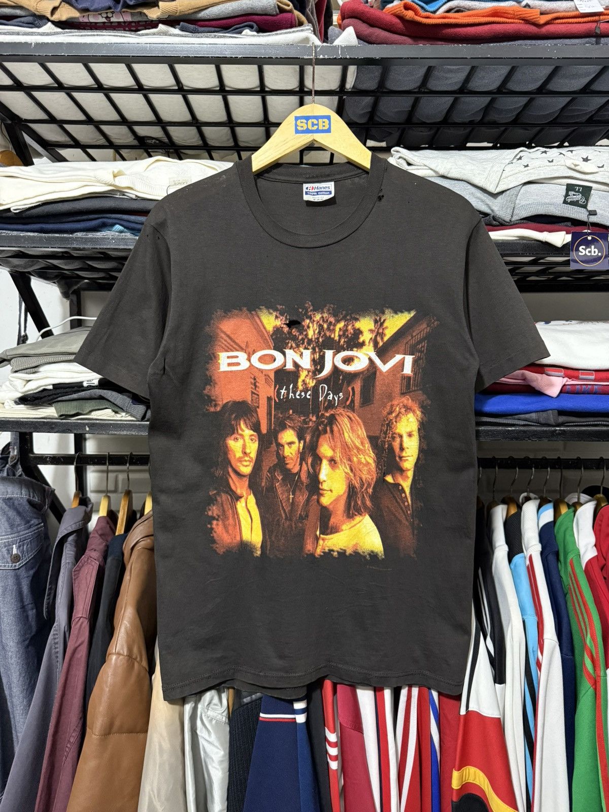 Band Tees Vintage bonjovi 1995 these days tour tshirt Size US M / EU 48-50 / 2 - 1 Thumbnail