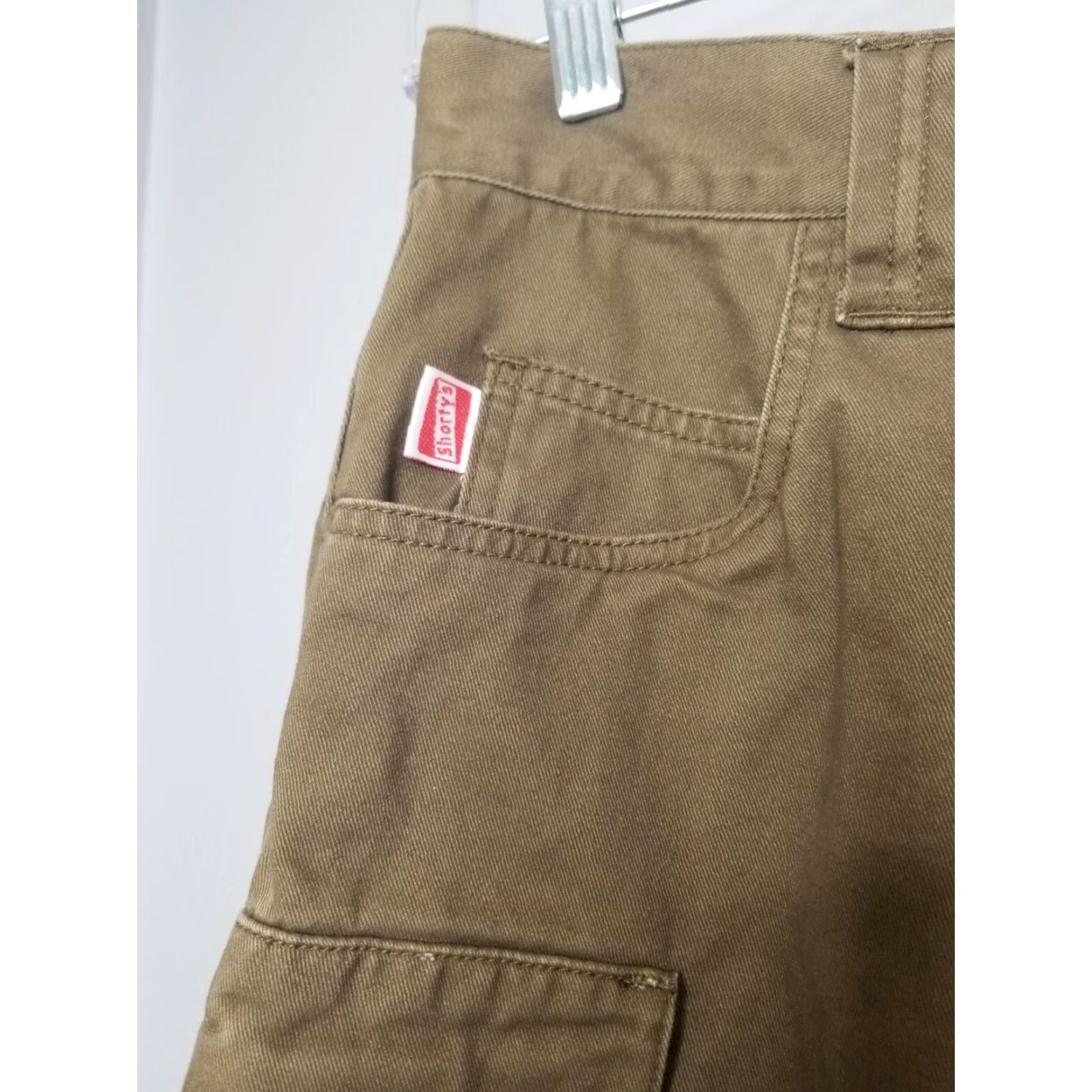 Olive Vintage Shorty’s Cargo Shorts Men 28 Olive Distressed Flat Front 90s Grunge Skate Surfboard BMX Mens Size US 28 / EU 44 - 2 Thumbnail