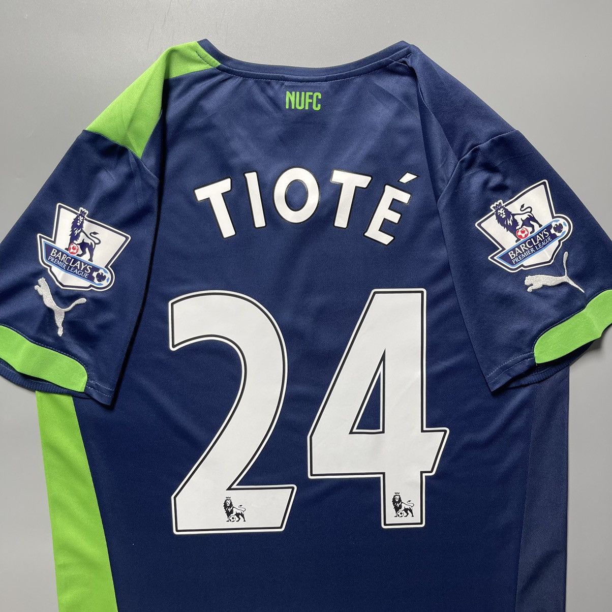 Puma NEWCASTLE PUMA 2014/2015 FOOTBALL THIRD JERSEY #24 TIOTE Size US S / EU 44-46 / 1 - 10 Thumbnail