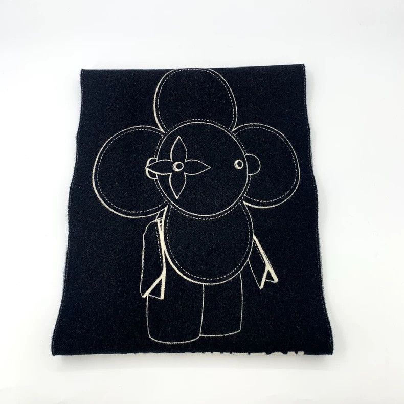 Louis Vuitton Louis Vuitton Black logo monogrammed sunflower printed woo Size ONE SIZE - 5 Thumbnail
