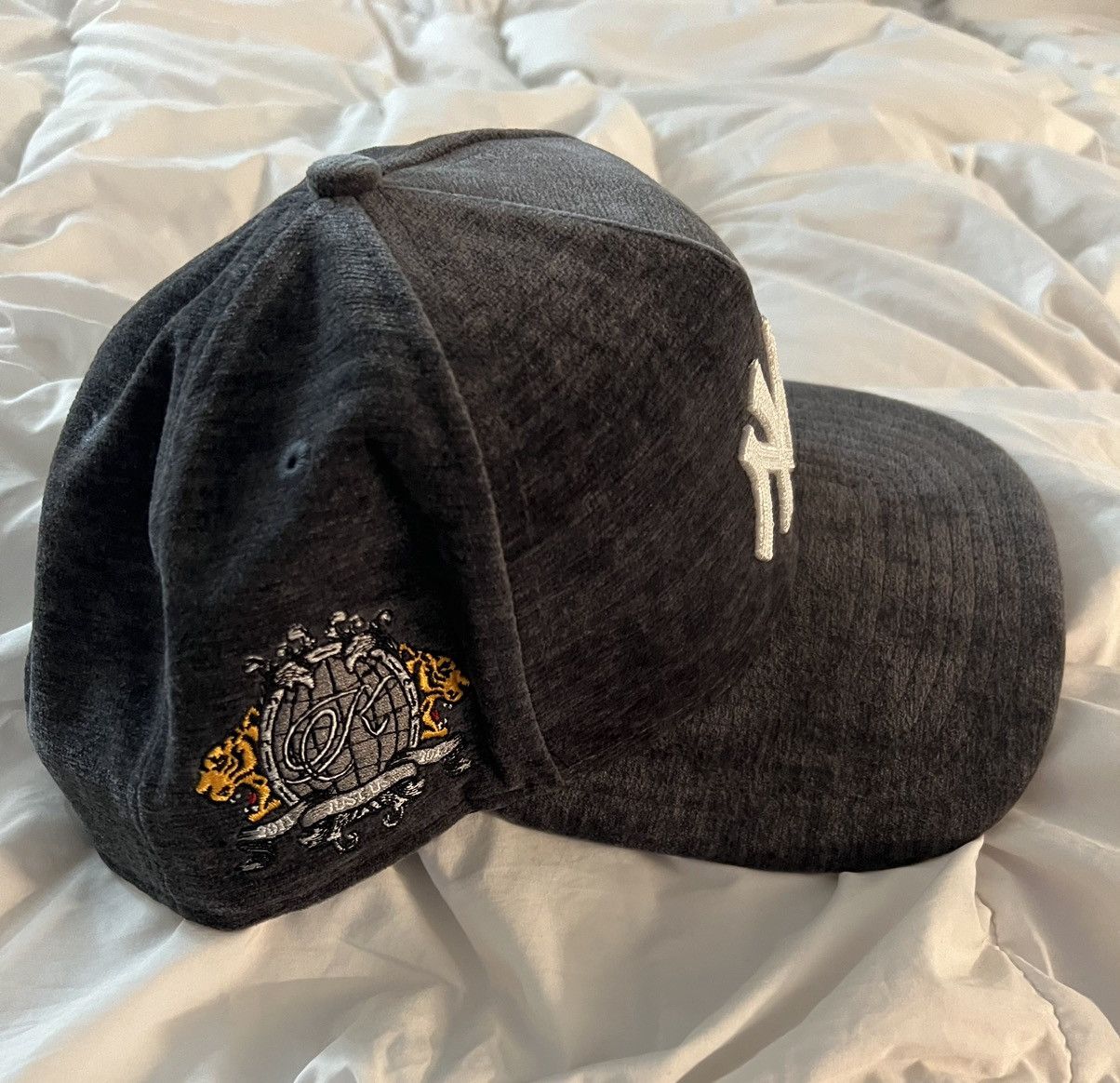 Kith × New Era × New York Yankees KITH NEW YORK YANKEES NEW ERA ADJUSTABLE SNAPBACK HAT NAVY Size ONE SIZE - 3 Thumbnail