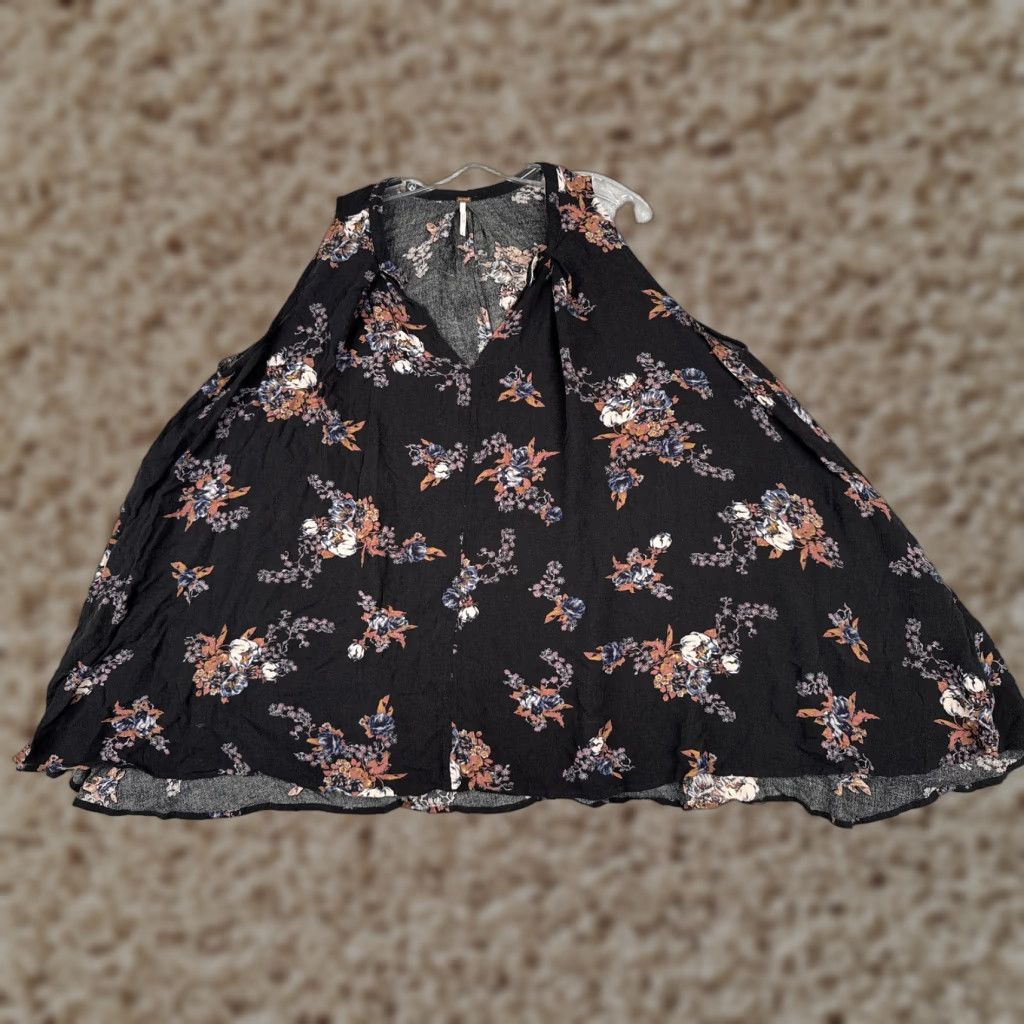 Free People Free People Tunic Top Black Floral Rayon V-Neck Sleeveless Pocket S Bohemian Womens Size S / US 4 / IT 40 - 1 Thumbnail