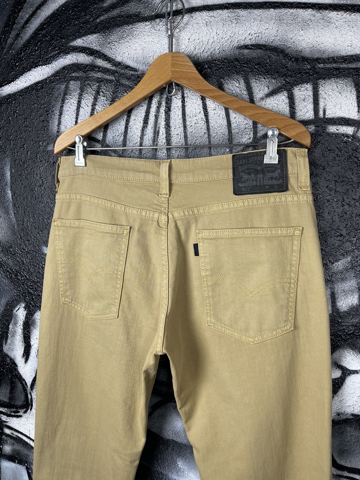 Levi's Levi’s 511 Black Tab R Beige Jeans Men’s Size W34 L32 Size US 34 / EU 50 - 3 Thumbnail