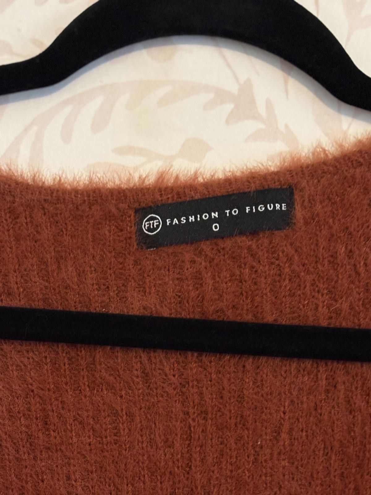 Designer FTF Fashion to Figure Plus Size Orange Fuzzy Wrap Sweater Size XL / US 12-14 / IT 48-50 - 4 Thumbnail
