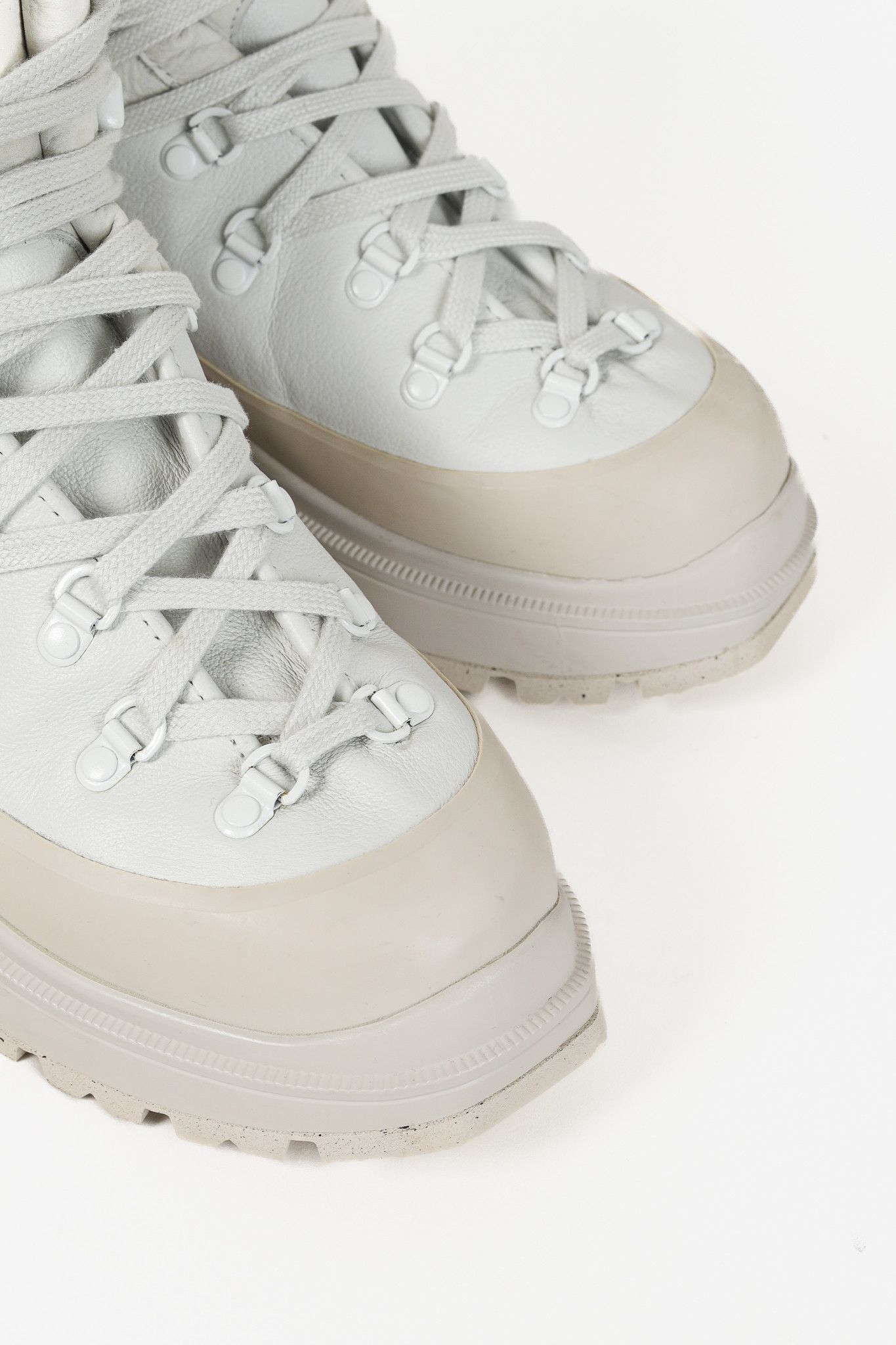 Canada Goose Canada Goose Journey White and Beige Leather Lug Ankle Boots Size US 9.5 / IT 39.5 - 6 Thumbnail