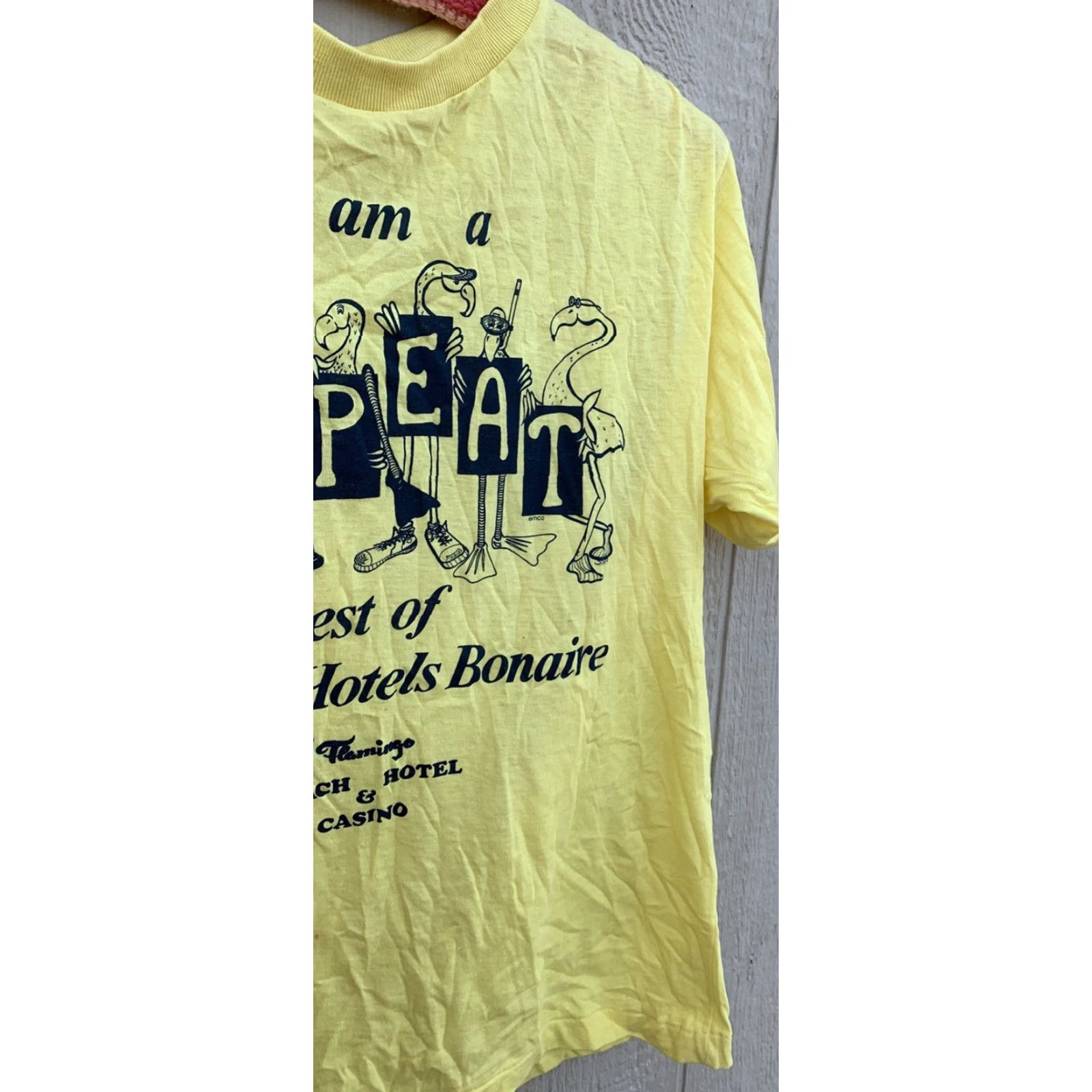 Vintage VINTAGE Repeat guest Divi Hotels Bonaire Flamingo Beach Hotel Casino T Shirt XL Yellow Graphic Tee Mens Size US XL / EU 56 / 4 - 7 Thumbnail