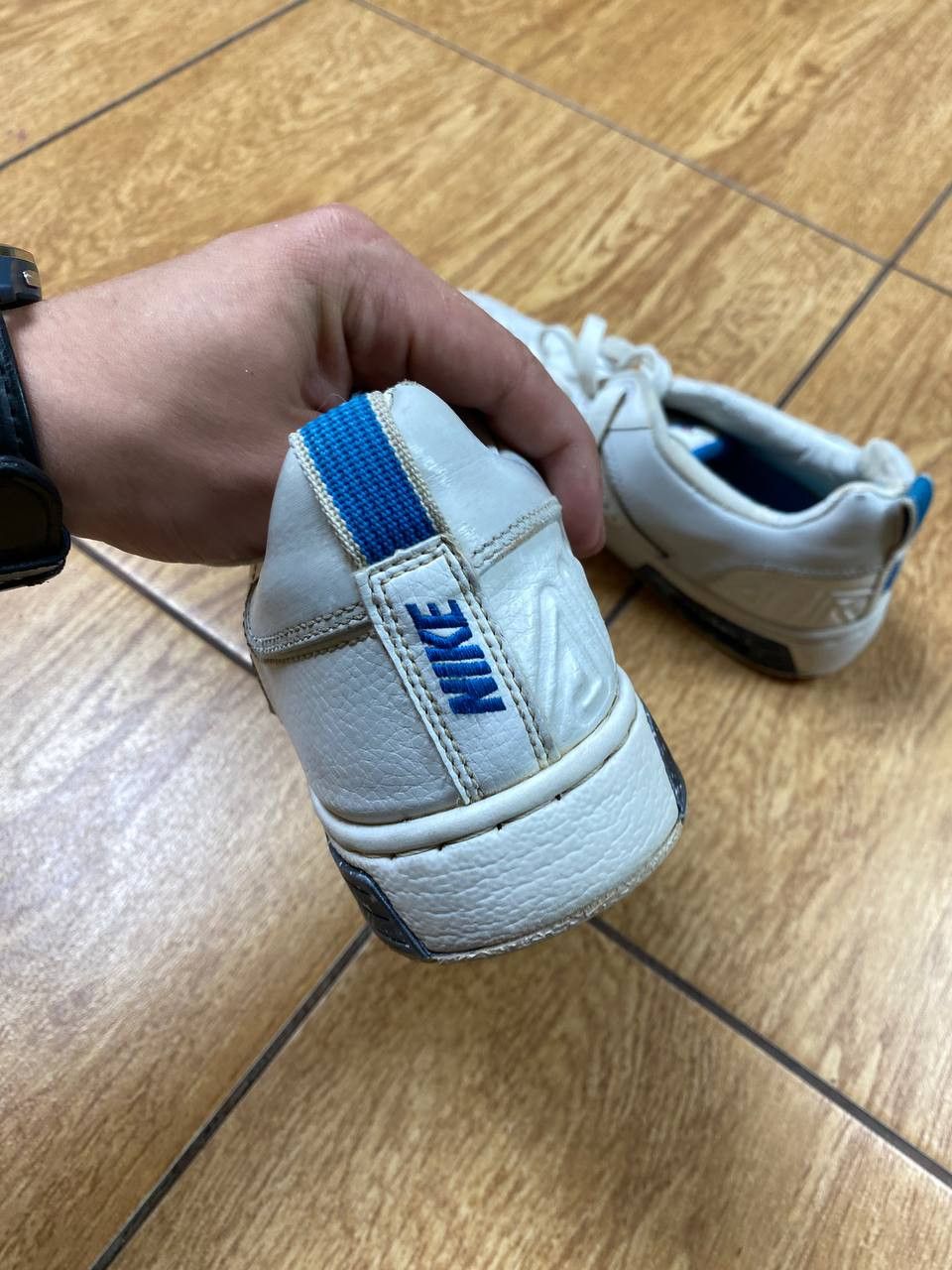 Nike Low-Top Sneakers Nike logo Vintage Streetwear Y2K Size US 8 / EU 41 - 6 Thumbnail