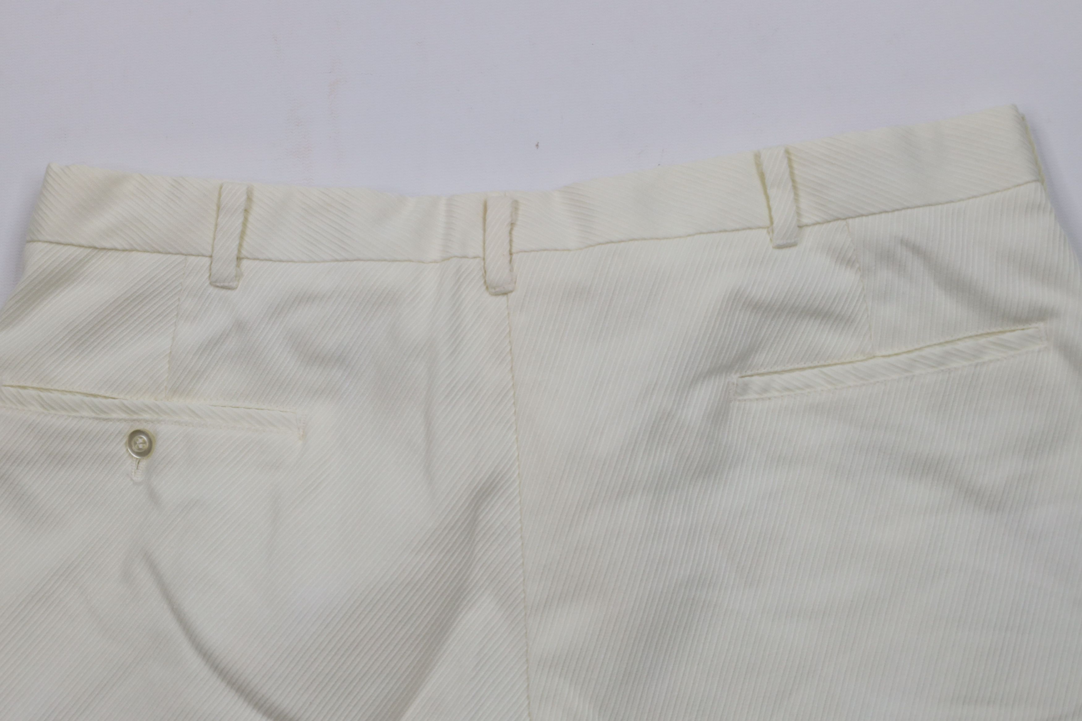 Vintage Vintage 70s Streetwear Whipcord Chino Shorts Cream USA Size US 34 / EU 50 - 9 Thumbnail