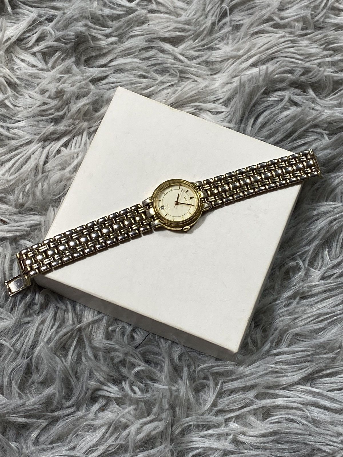 Japanese Brand × Vintage Accurist Gold-Tone Quartz Watch - Japanese Brand Size ONE SIZE - 10 Thumbnail