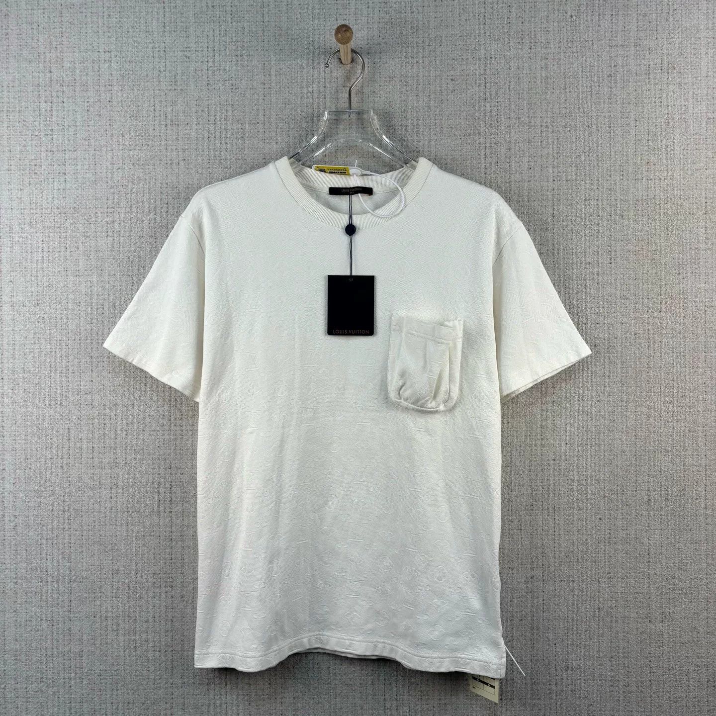 Louis Vuitton Louis Vuitton Monogram 3D Pocket Tee Size US L / EU 52-54 / 3 - 1 Thumbnail