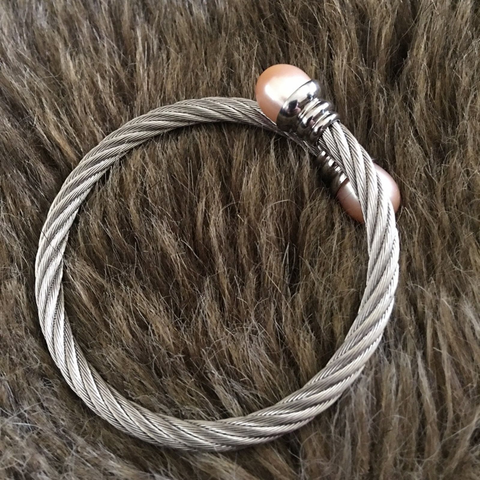 Vintage Vintage 90s silver tone coil peach pearl bracelet Size ONE SIZE - 6 Thumbnail