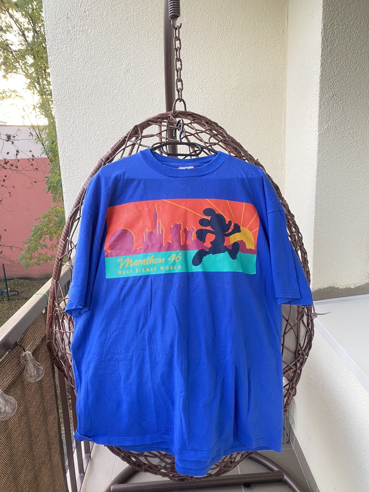 Vintage Vintage walt disney marathon 90s Size US XL / EU 56 / 4 - 1 Thumbnail