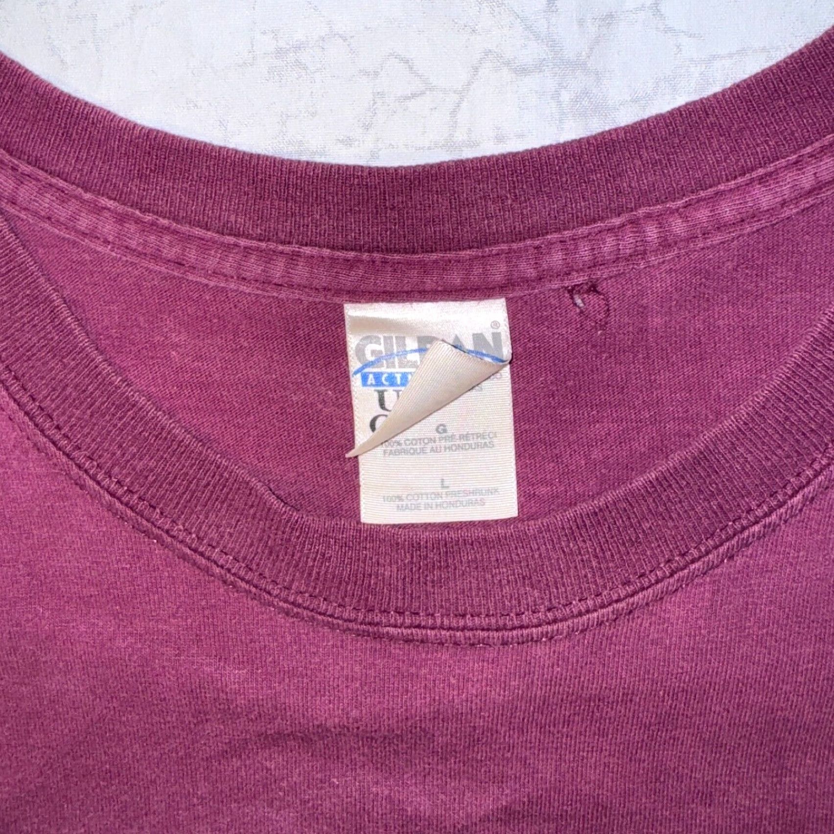 Gildan Texas A&M Aggies Y2K Logo Maroon College Graphic Tshirt L Size US L / EU 52-54 / 3 - 3 Thumbnail