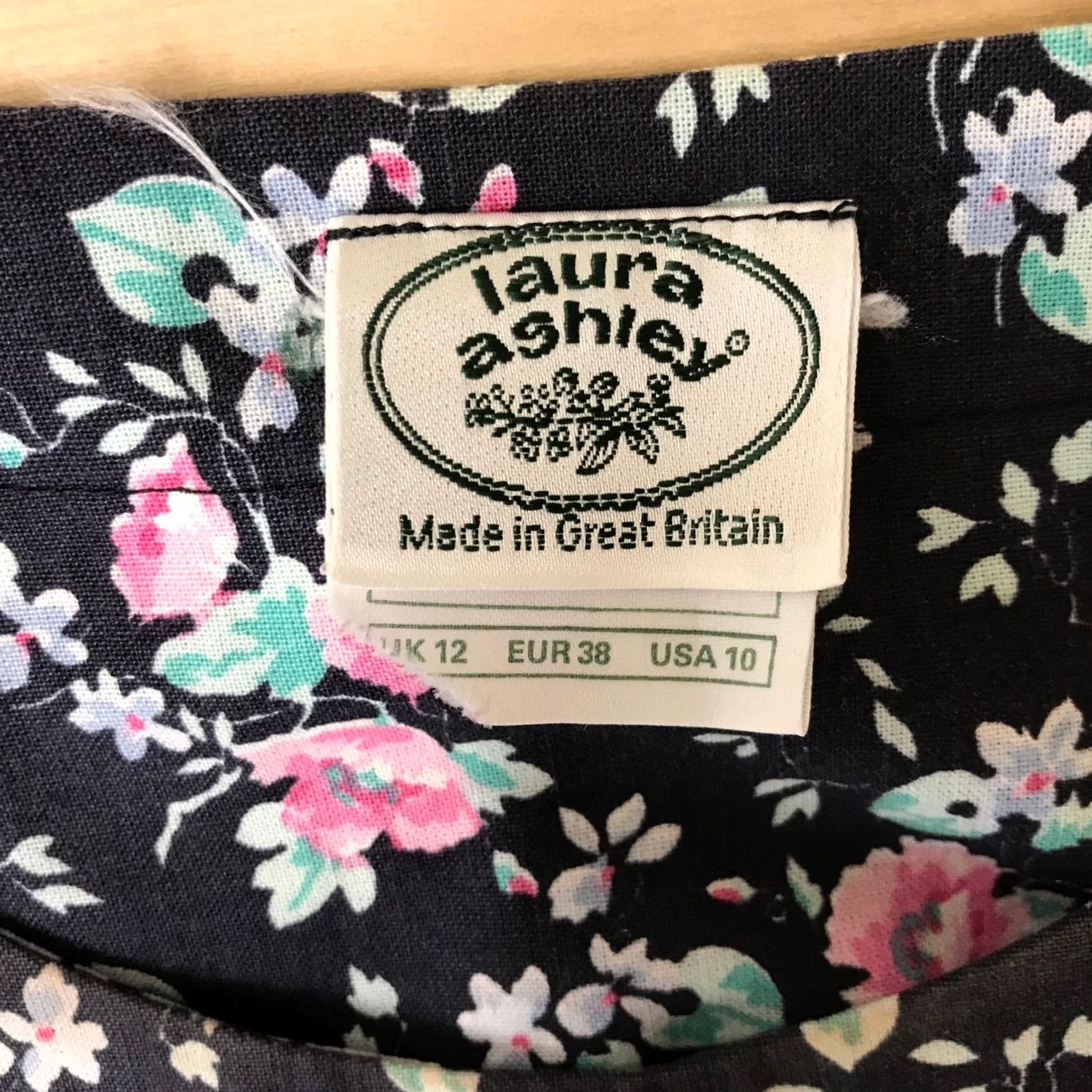 Laura Ashley VINTAGE Laura Ashley Maxi Dress Navy Pink 1990s Floral Cotton Empire Waist Womens Size L / US 10 / IT 46 - 7 Thumbnail