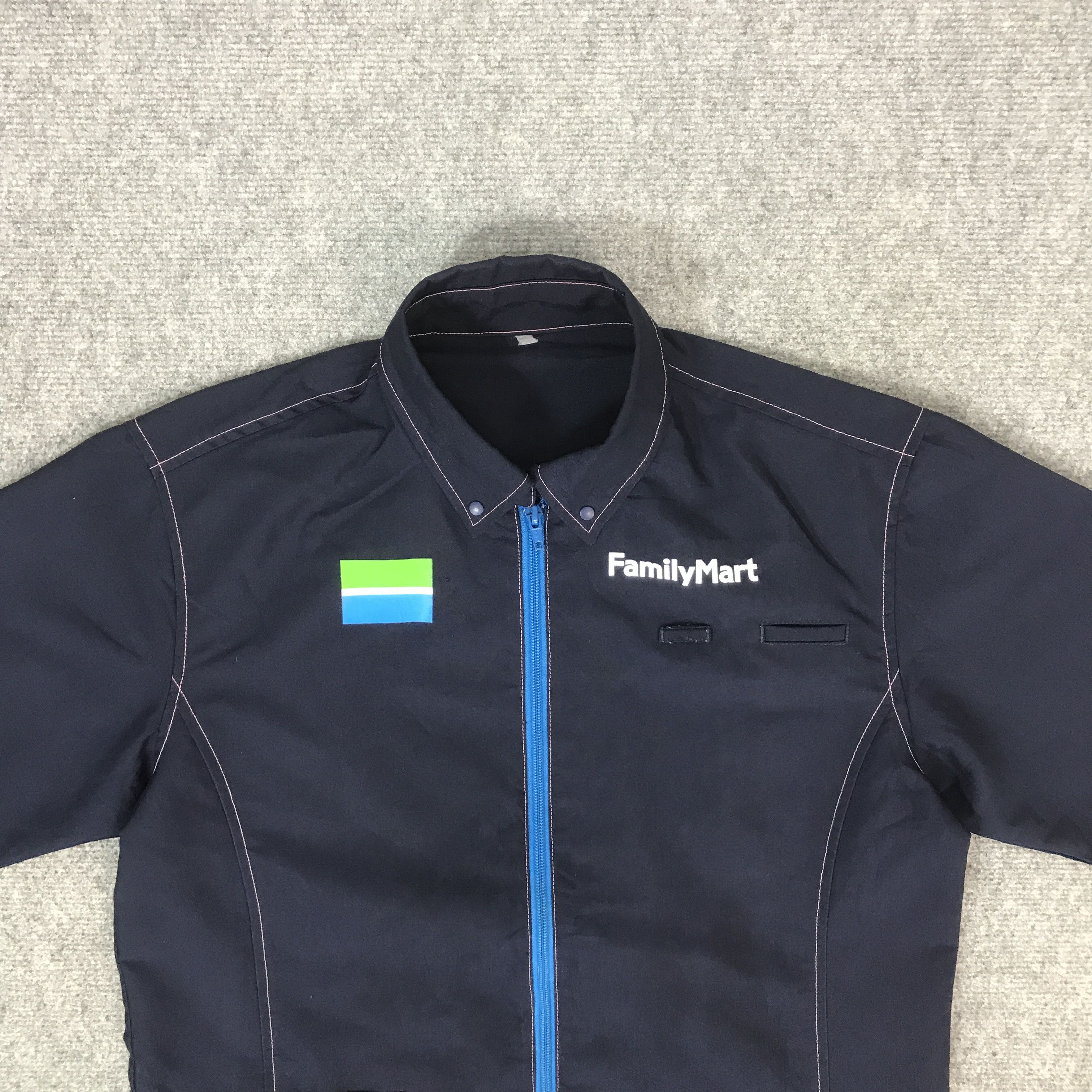 Japanese Brand FAMILY MART JAPAN UNIFORM SHIRT JACKET K64B18 Size US M / EU 48-50 / 2 - 3 Thumbnail