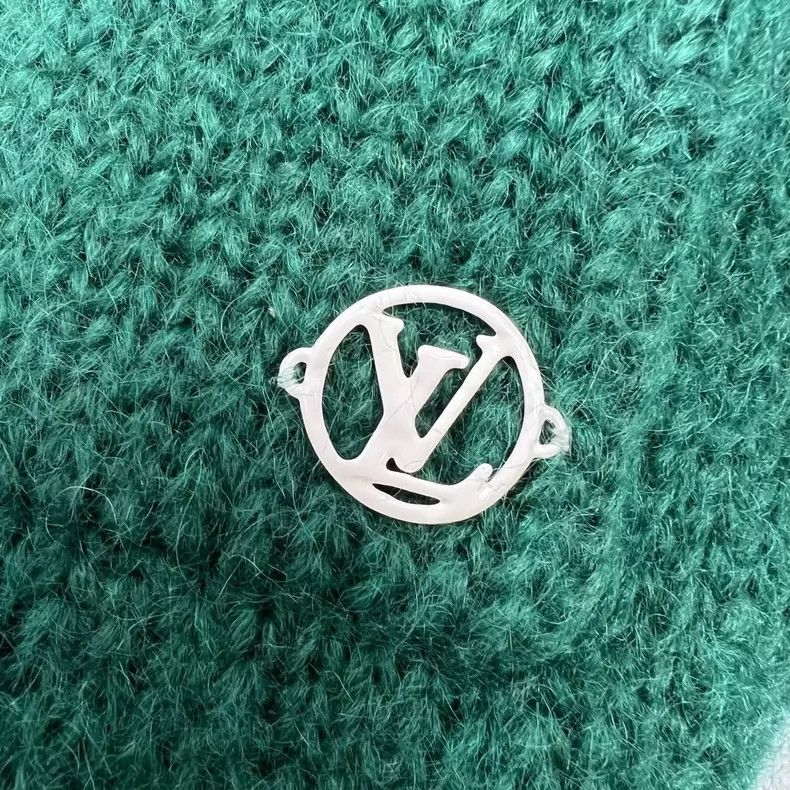Louis Vuitton LOUIS VUITTON Mohair green monogrammed sweater 2504-Nextarr Size US XS / EU 42 / 0 - 4 Thumbnail