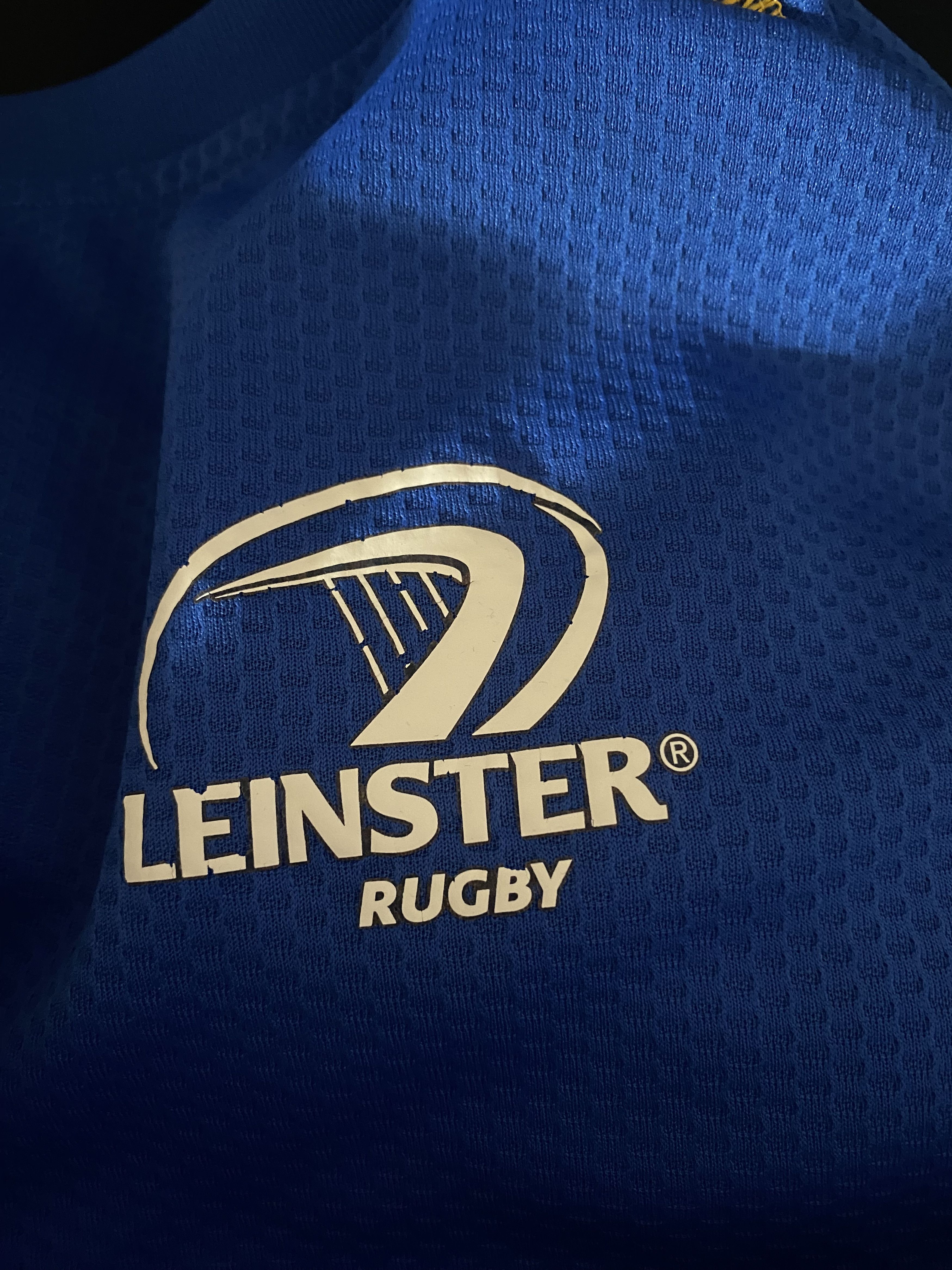 Canterbury of New Zealand Rugby LEINSTER RUGBY - training - Canterbury - M - UNIQUE Size US M / EU 48-50 / 2 - 4 Thumbnail
