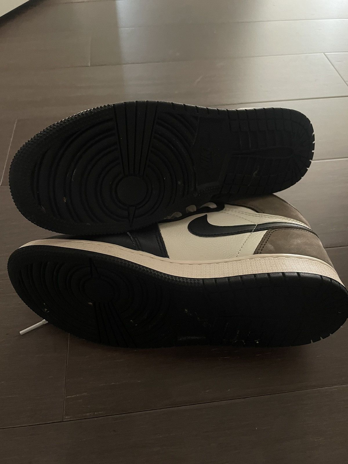 Jordan Brand Air Jordan 1 Dark Mocha (GS) Size US 5.5 / EU 38 - 6 Thumbnail