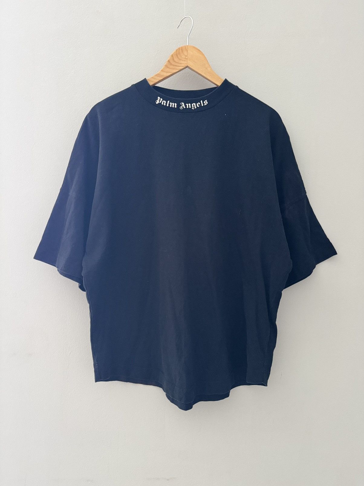 Palm Angels Palm Angels OG Cropped Tee T-Shirt Back Logo Size US S / EU 44-46 / 1 - 1 Thumbnail