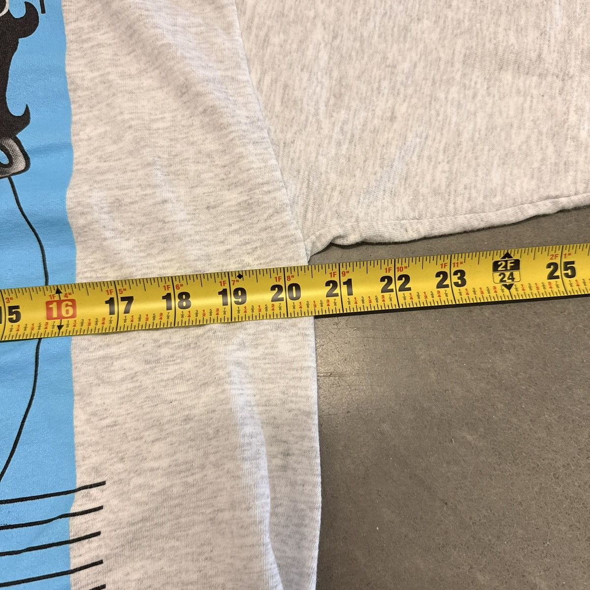 Vintage Vintage 1996 “Body by Betty” Betty Boop Tee Size US L / EU 52-54 / 3 - 6 Thumbnail