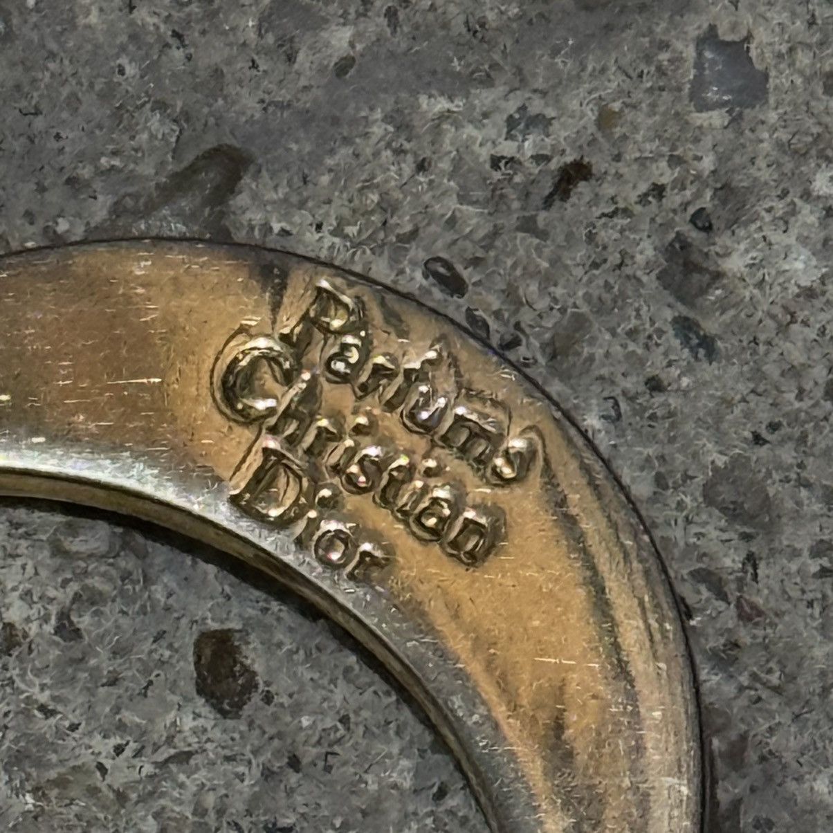 Christian Dior Monsieur × Dior × Vintage Vintage Christian Dior Parfums logo keychain Size ONE SIZE - 3 Thumbnail