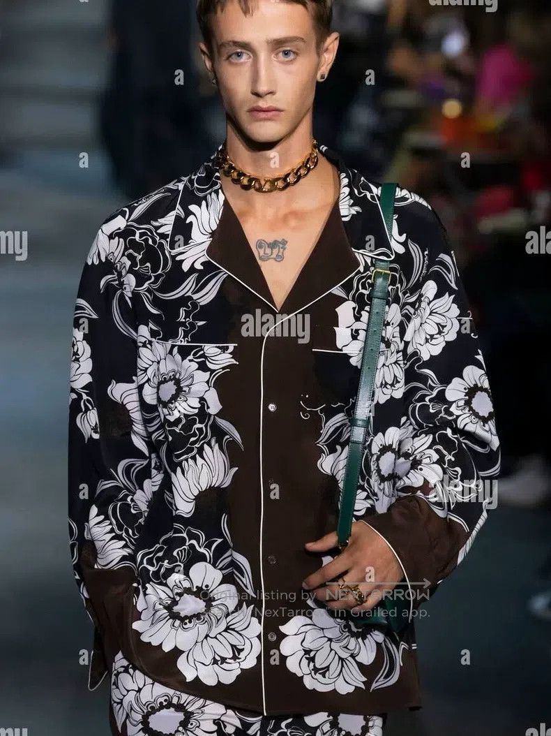 Valentino Valentino Garden-printed silk pajama-style shirt Size US M / EU 48-50 / 2 - 2 Thumbnail