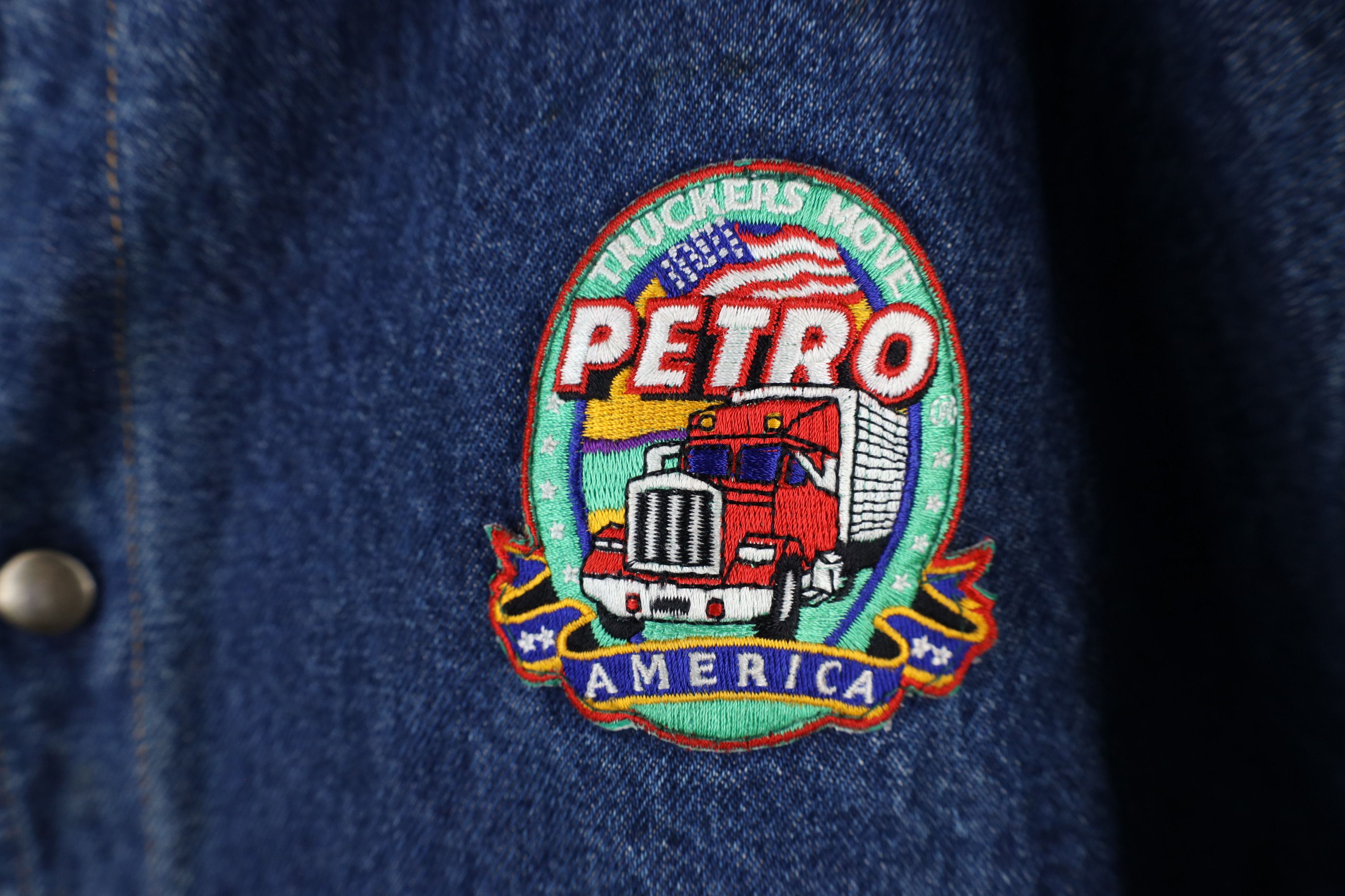 Vintage Vintage 90s Quilted Spell Out Denim Trucker Varsity Jacket Size US XXL / EU 58 / 5 - 4 Thumbnail
