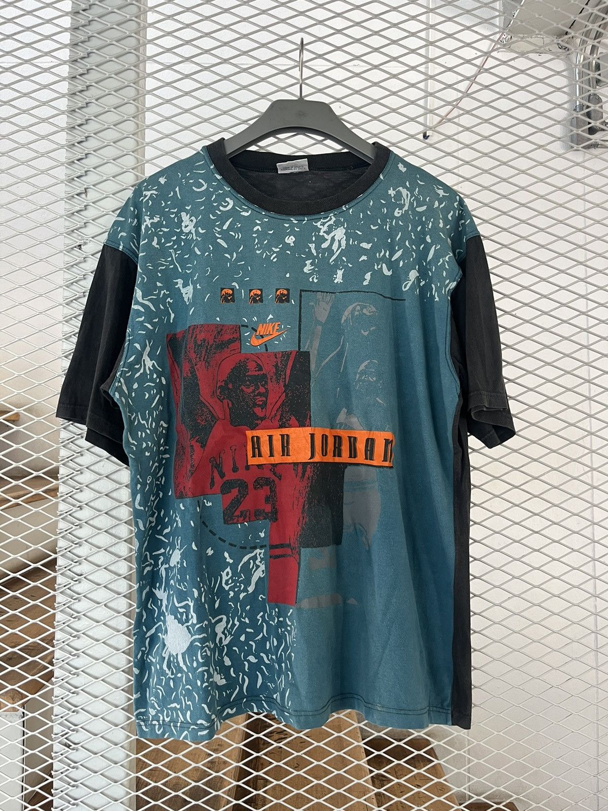 Jordan Brand × Nike × Vintage Vintage NIKE AIR JORDAN Collection 90’s Tshirt Size US L / EU 52-54 / 3 - 2 Thumbnail