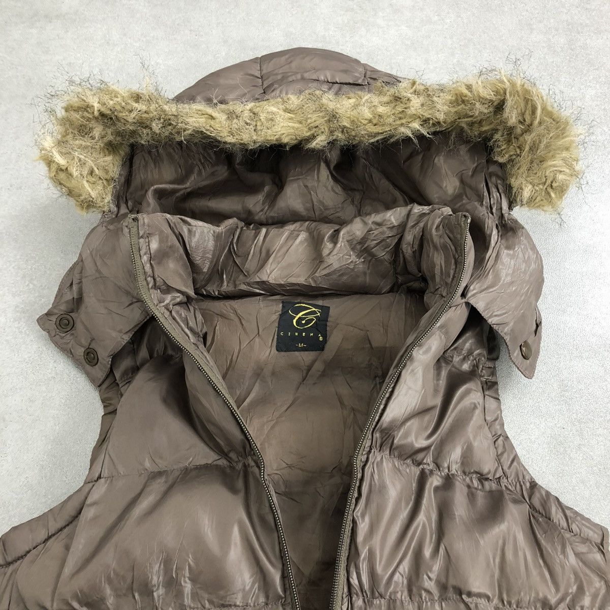 If Six Was Nine 2000s Cinema Gothic Lgb Goa Punk Style Down Jacket Fur Vest Size US S / EU 44-46 / 1 - 6 Thumbnail