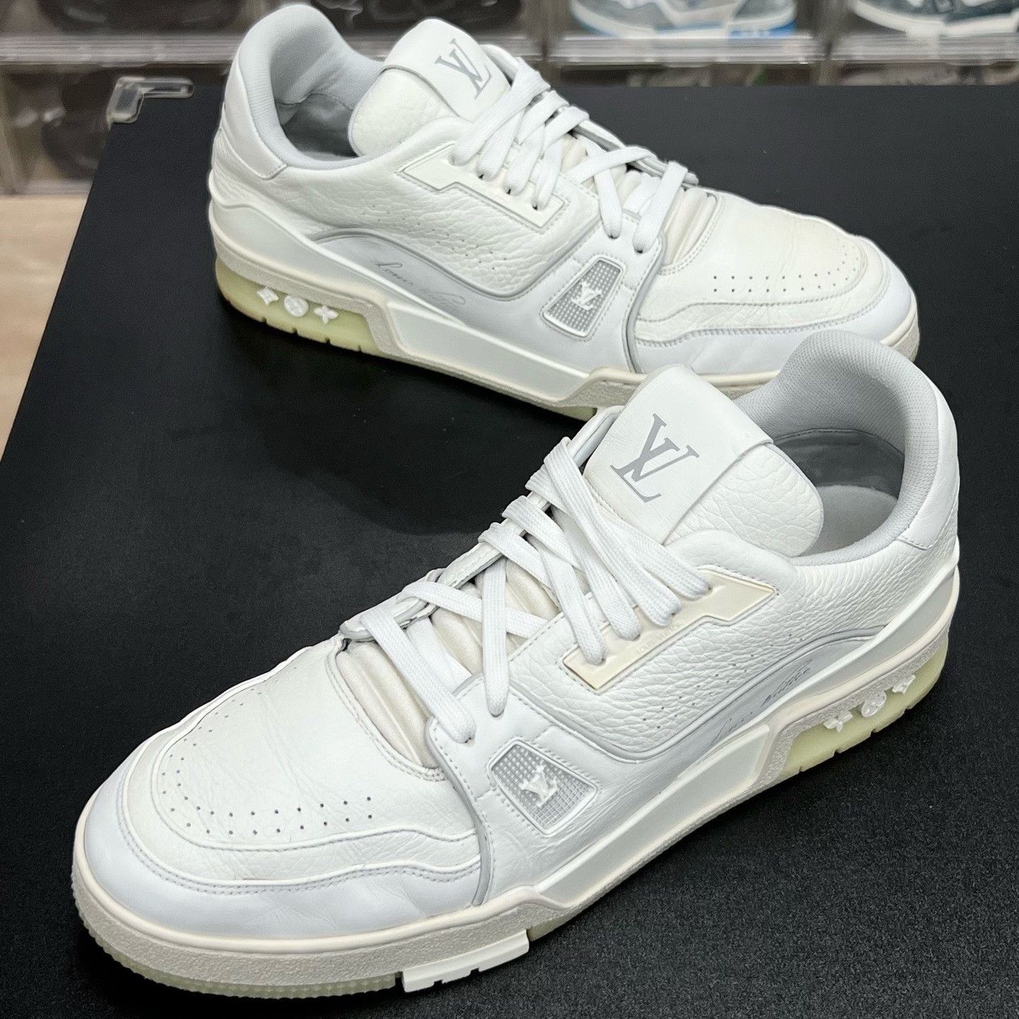 Louis Vuitton Louis Vuitton White Designer Casual Size US S / EU 44-46 / 1 - 1 Thumbnail