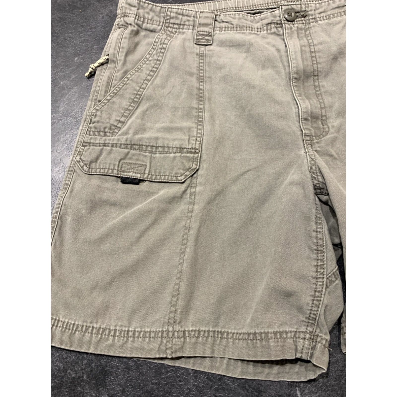 Wrangler VINTAGE Wrangler Men's Cargo Shorts Size 40 Cotton Olive Flat Front Pockets Relaxed Fit Outdoor Size US 40 / EU 56 - 3 Thumbnail