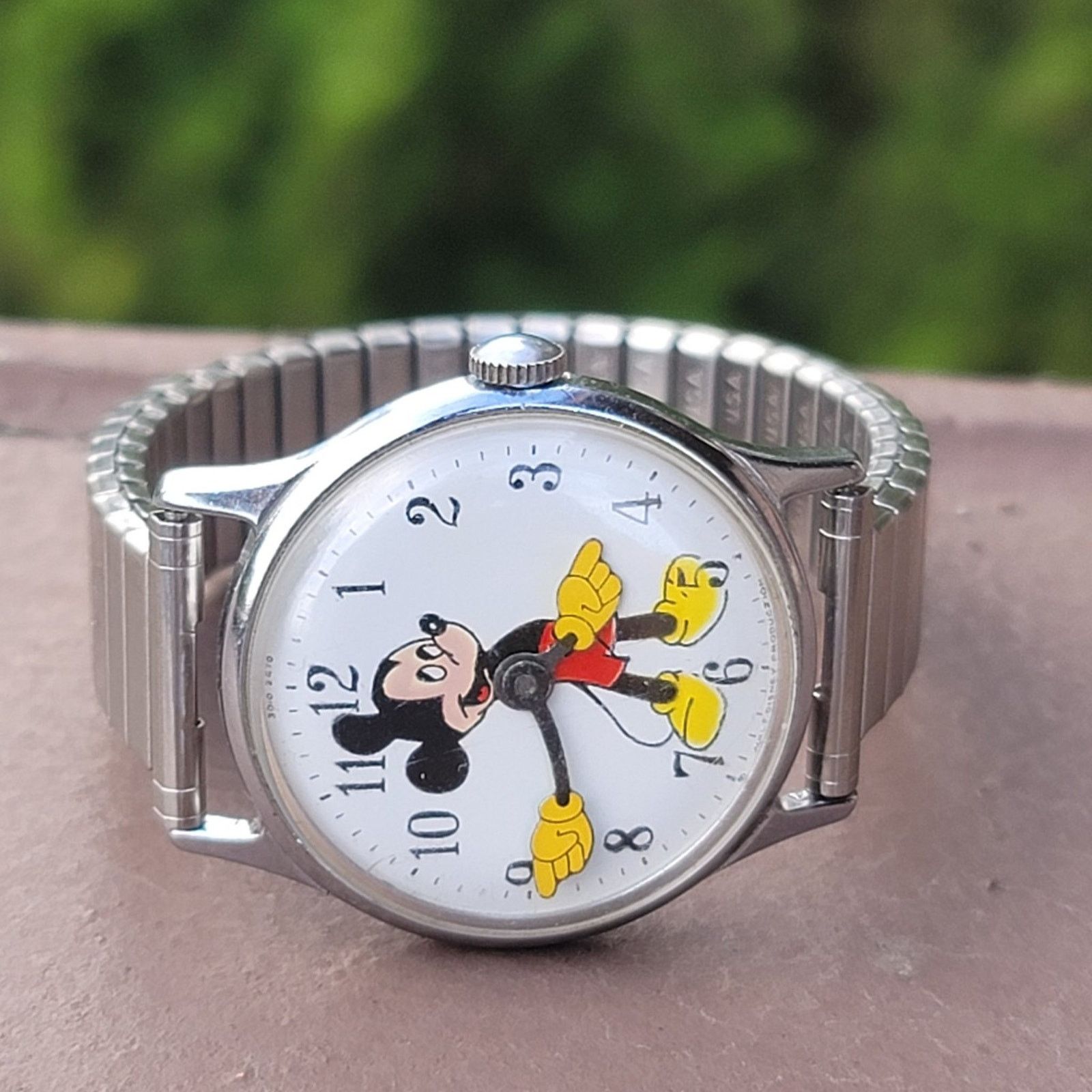 Disney Vtg 1970s Disney Mickey Mouse Automatic Wind Watch Size ONE SIZE - 1 Thumbnail
