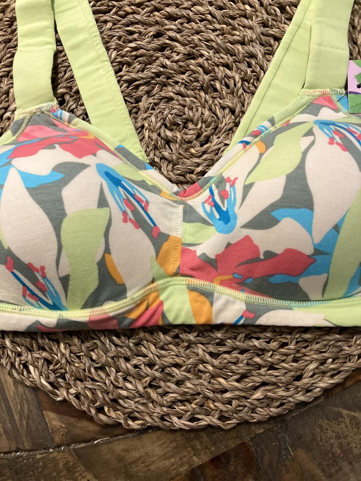Other Kindly Paris Comfort Lounge Bralette Size S - Plant-Based, V Size ONE SIZE - 4 Thumbnail