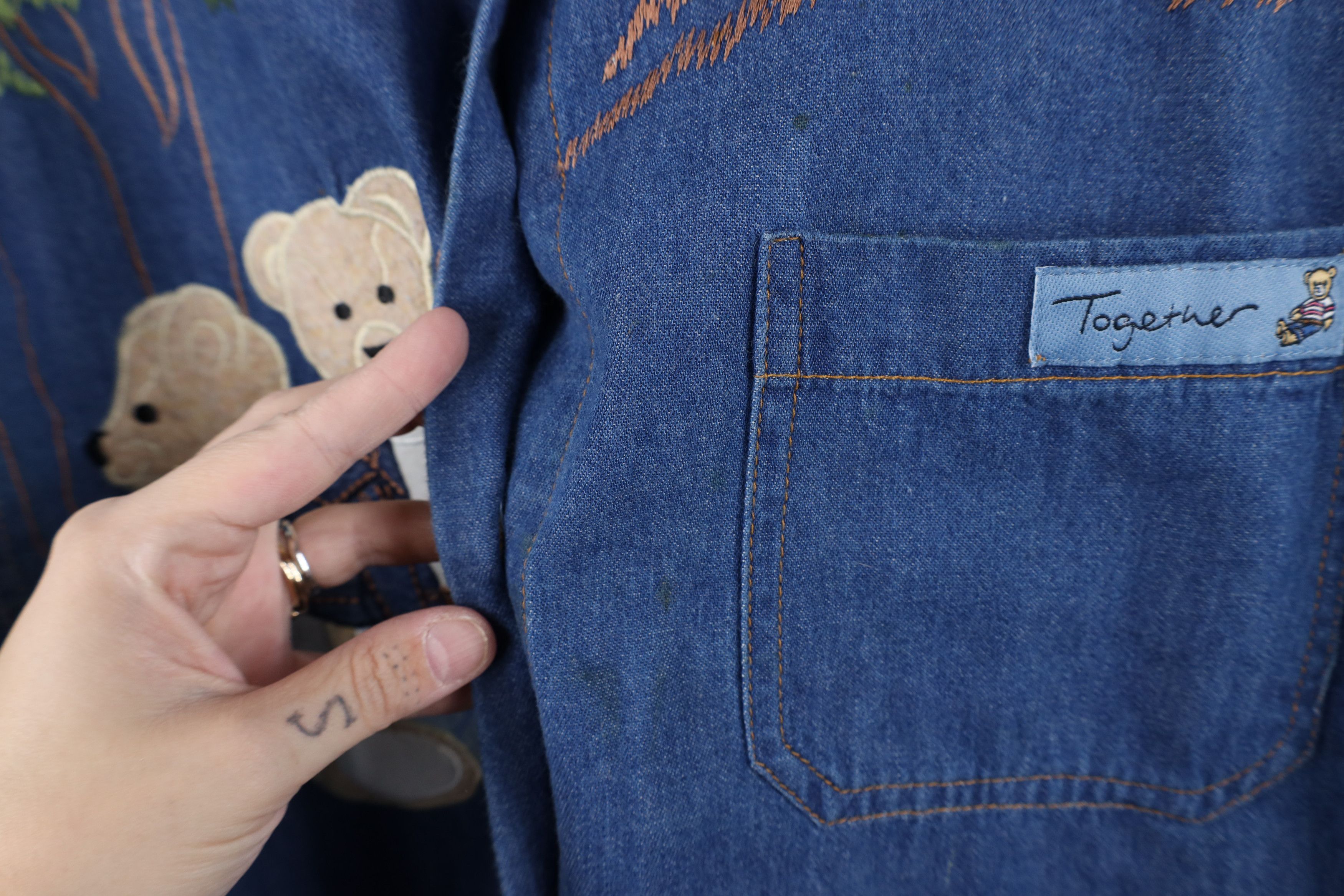 Vintage Vintage 90s Streetwear Bear Denim Jean Button Shirt Size M / US 6-8 / IT 42-44 - 8 Thumbnail