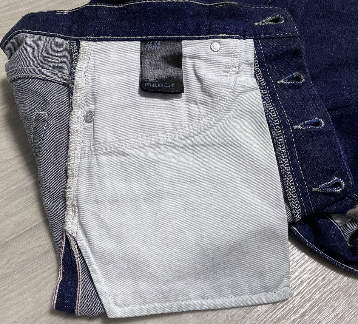 Eytys Unisex Eytys H&M Red Selvedge Navy Cotton Heavy Denim Jeans Size US 28 / EU 44 - 21 Thumbnail