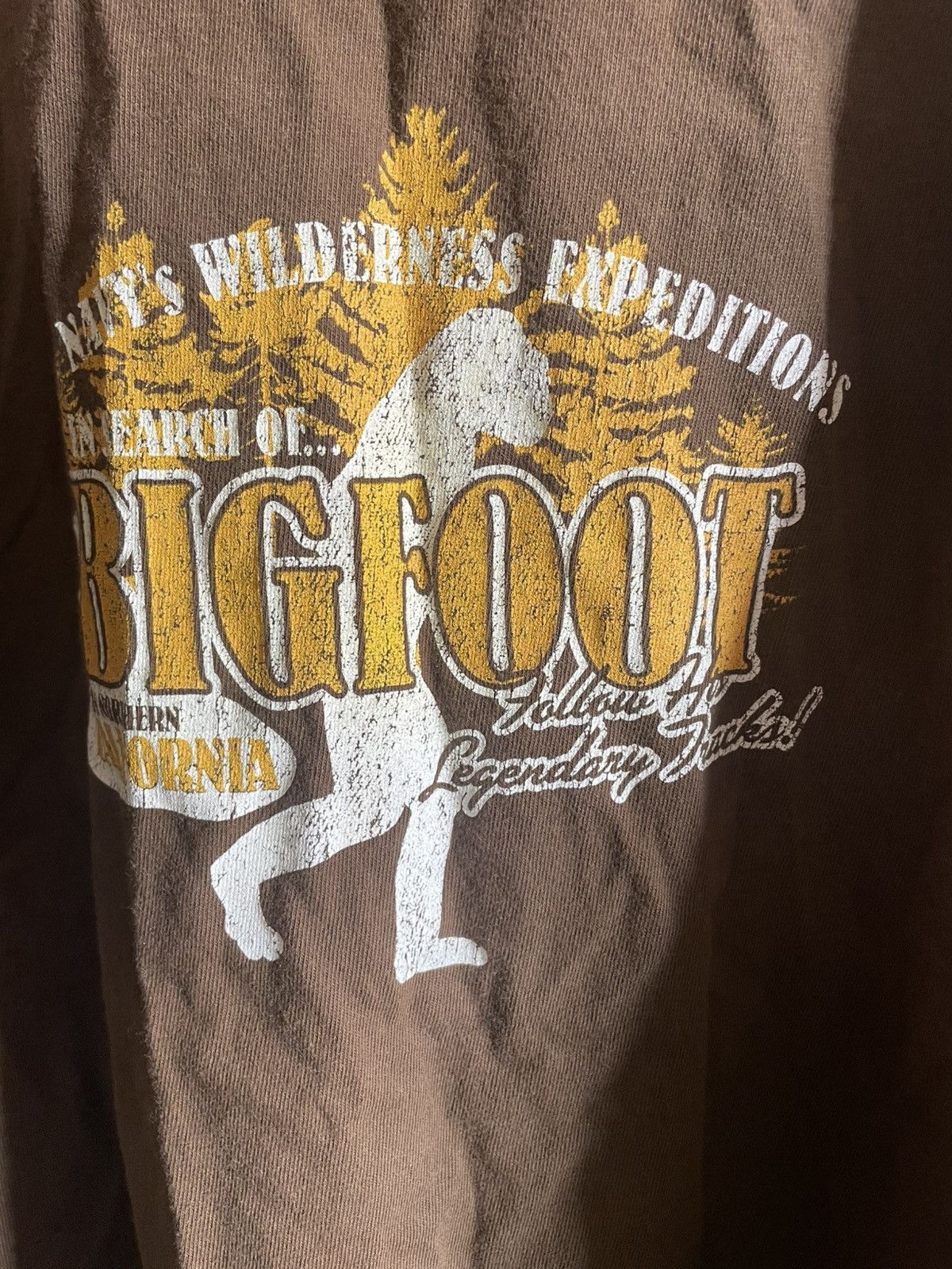 Old Navy Vintage Big Foot Tee Size US XXL / EU 58 / 5 - 2 Thumbnail