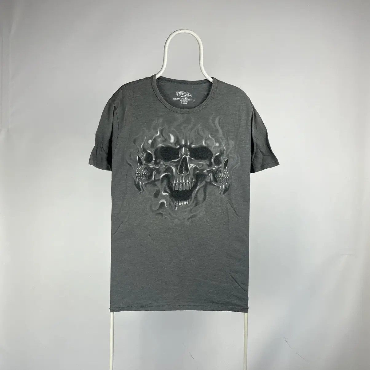 Band Tees Vintage Skulls rock Tshirt size XLarge Size US XL / EU 56 / 4 - 1 Thumbnail